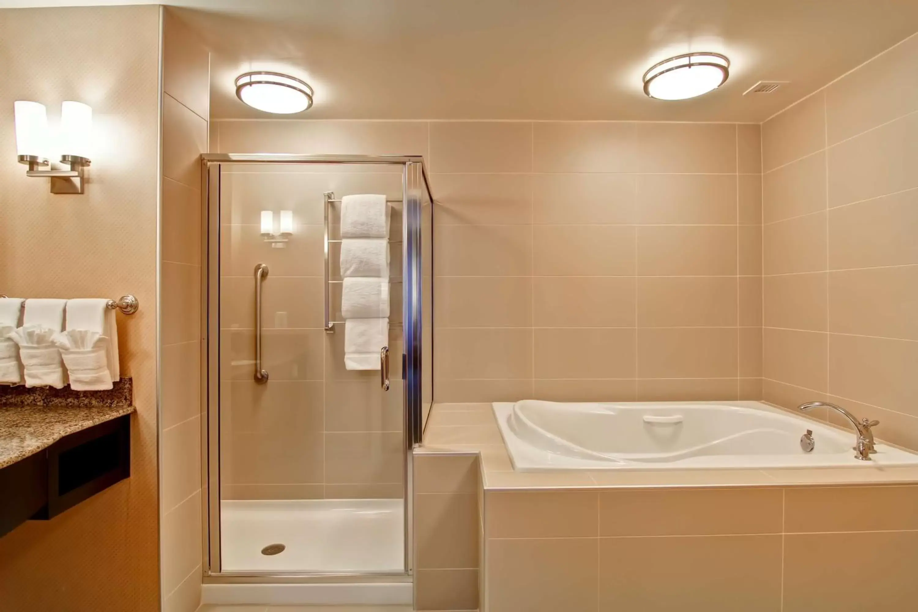 Bathroom in Hilton Garden Inn Woodbridge Bathroom in Hilton Garden Inn Woodbridge