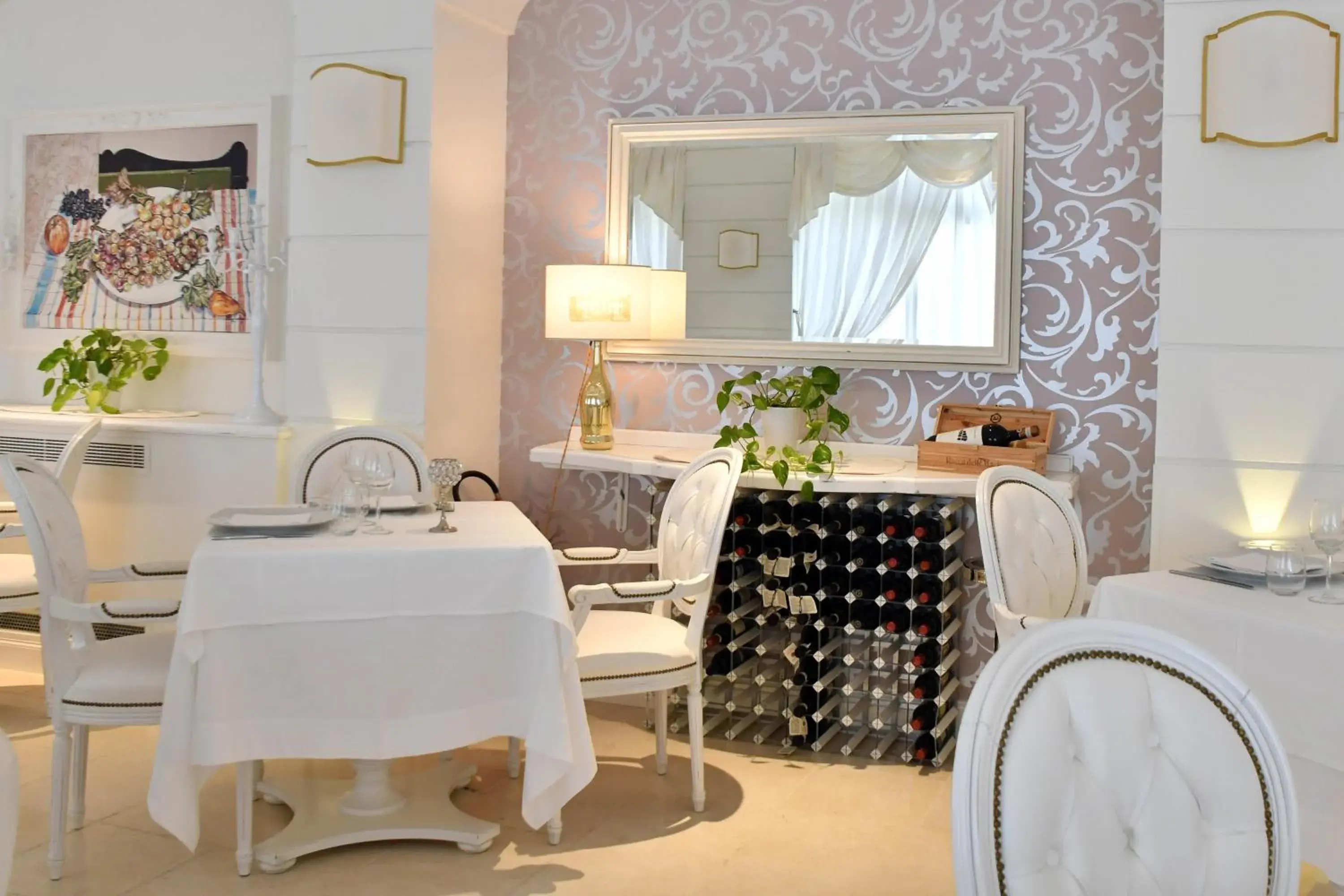 Restaurant/places to eat, Kitchen/Kitchenette in Minori Palace