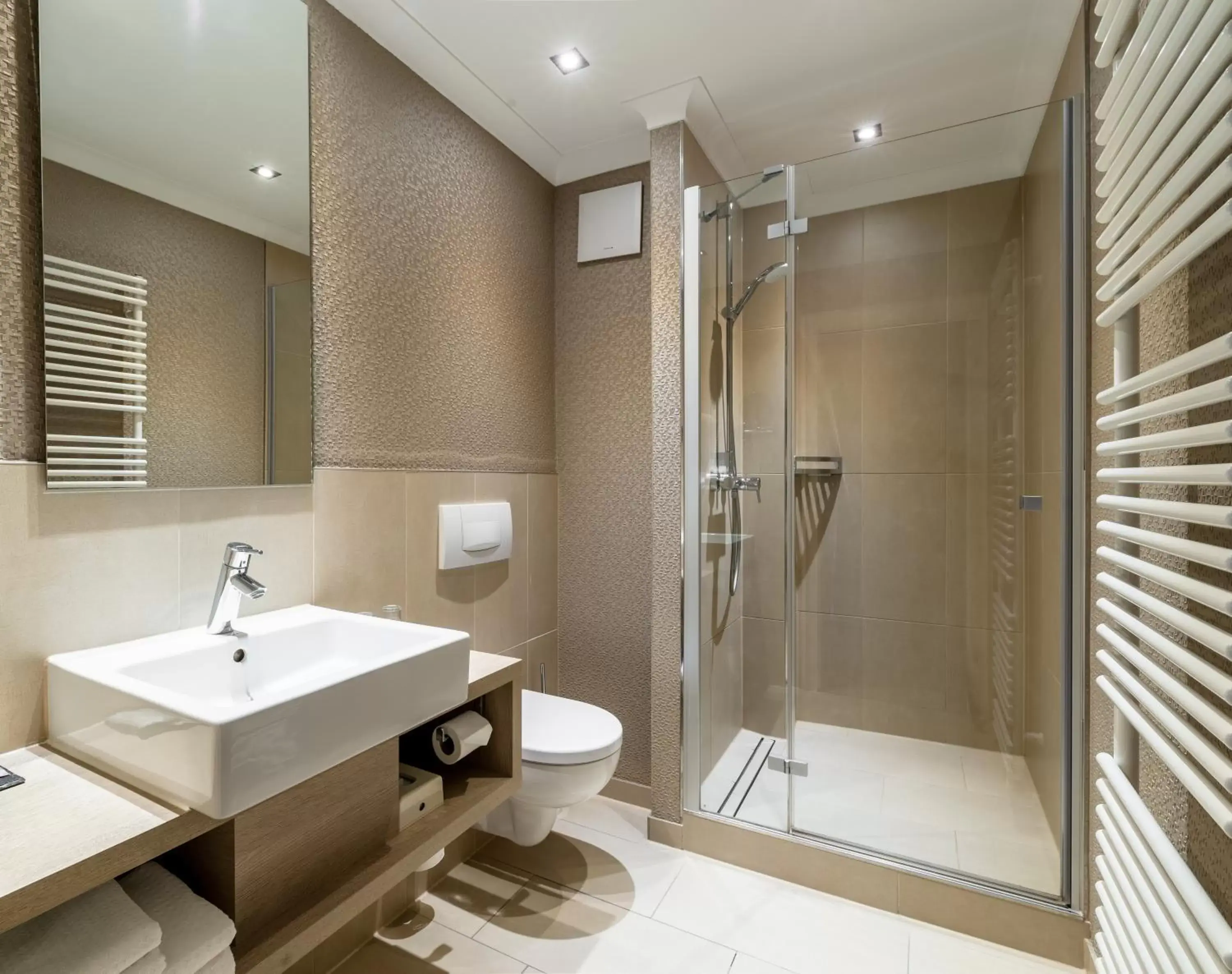 Bathroom in Thomas Hotel Spa & Lifestyle