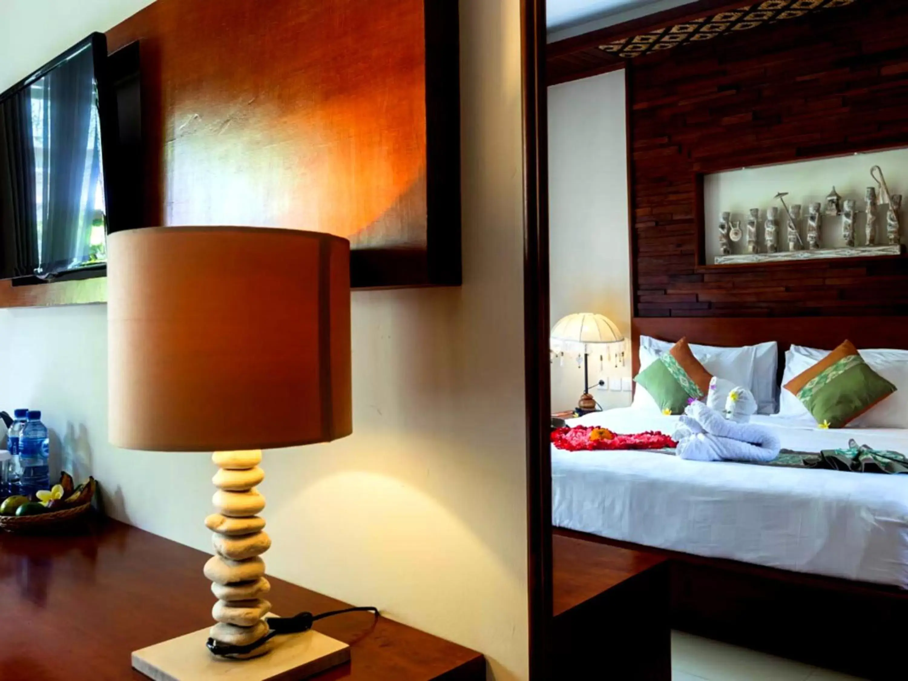 Bed in Awatara Boutique Resort Ubud