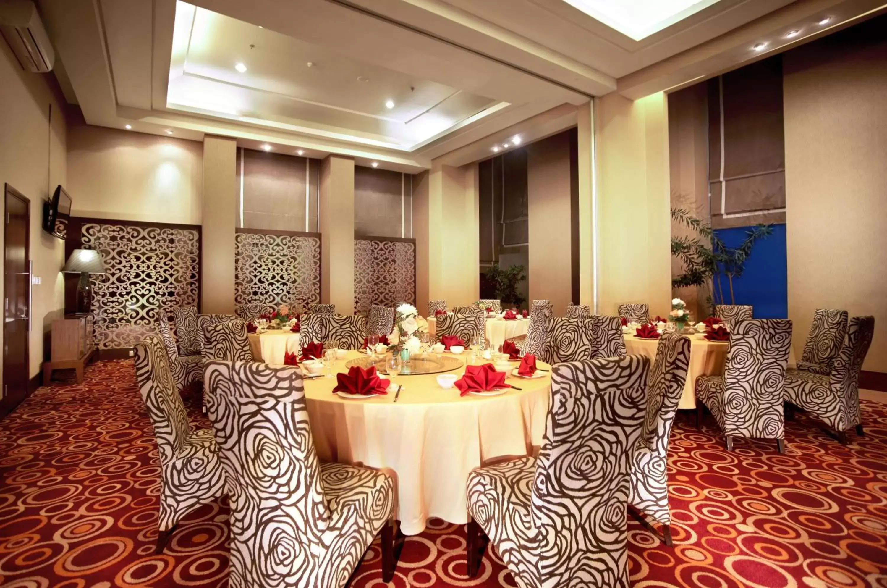 Restaurant/places to eat, Banquet Facilities in ASTON Samarinda Hotel and Convention Center
