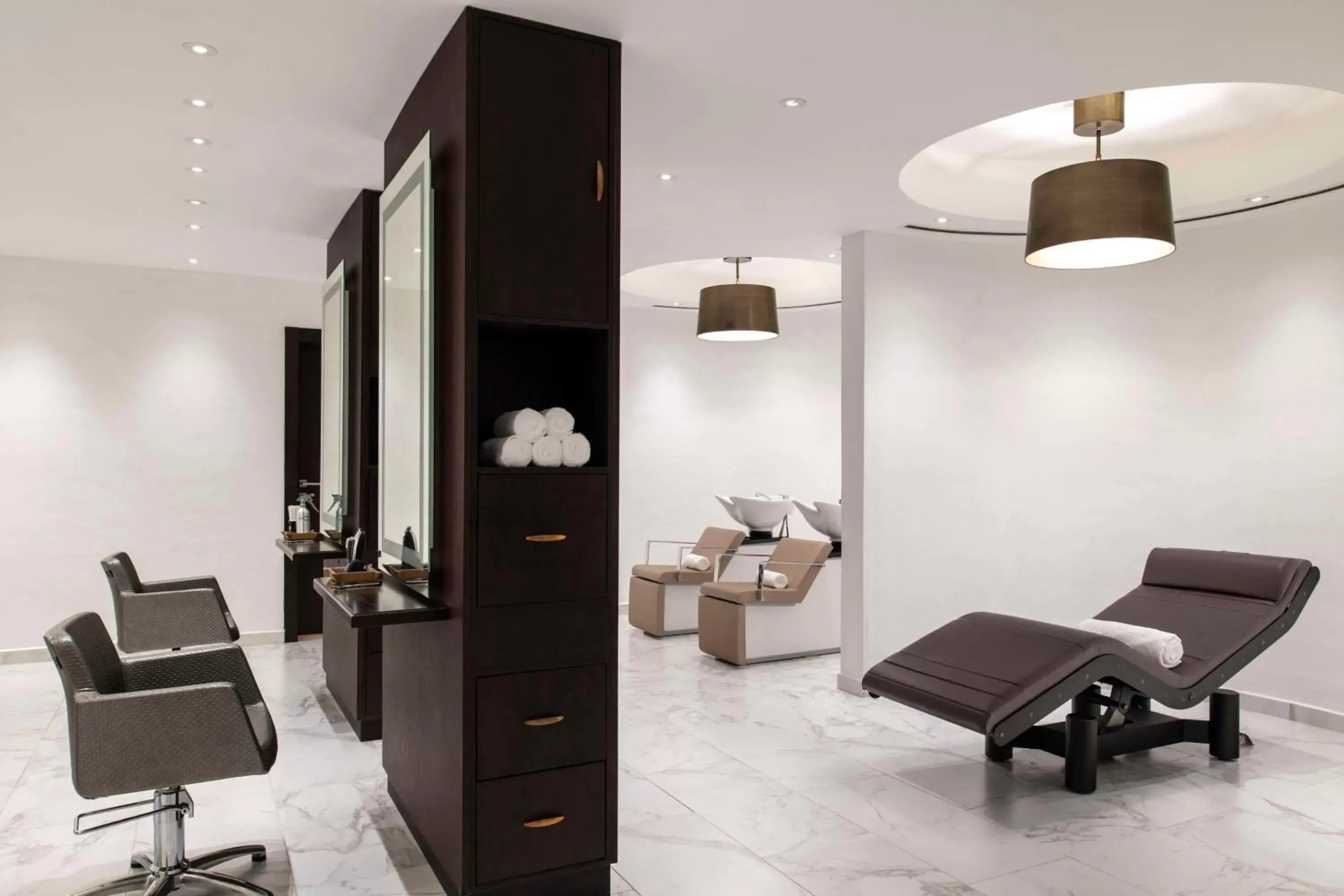 Spa and wellness centre/facilities, Bathroom in Kempinski Hotel Gold Coast City