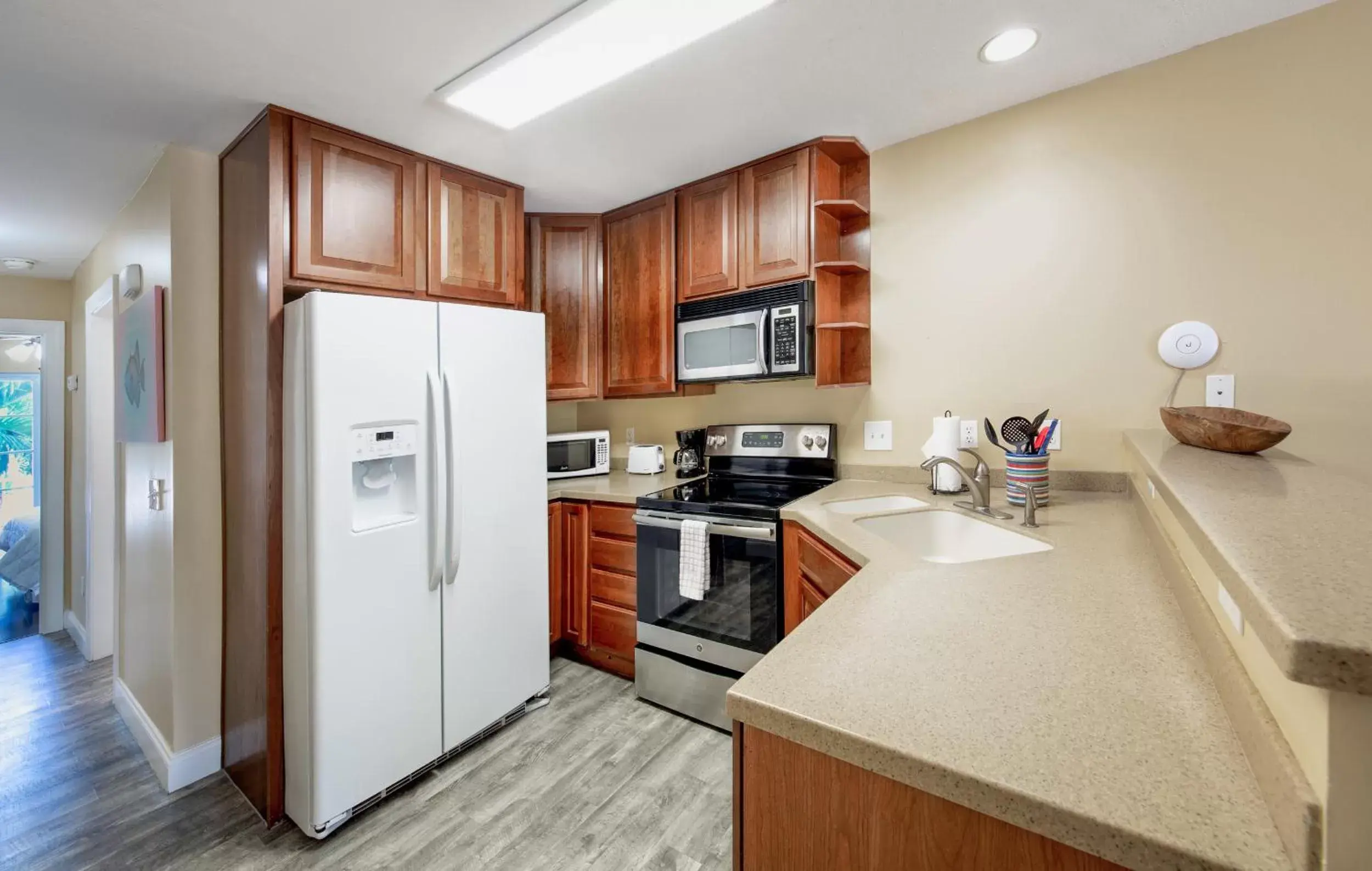 Kitchen or kitchenette, Kitchen/Kitchenette in Lime Tree Bay Resort