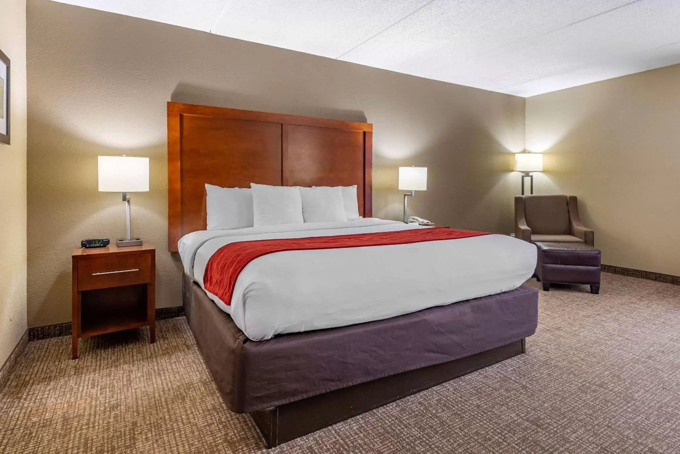 Photo of the whole room, Bed in Comfort Inn Matthews / Charlotte