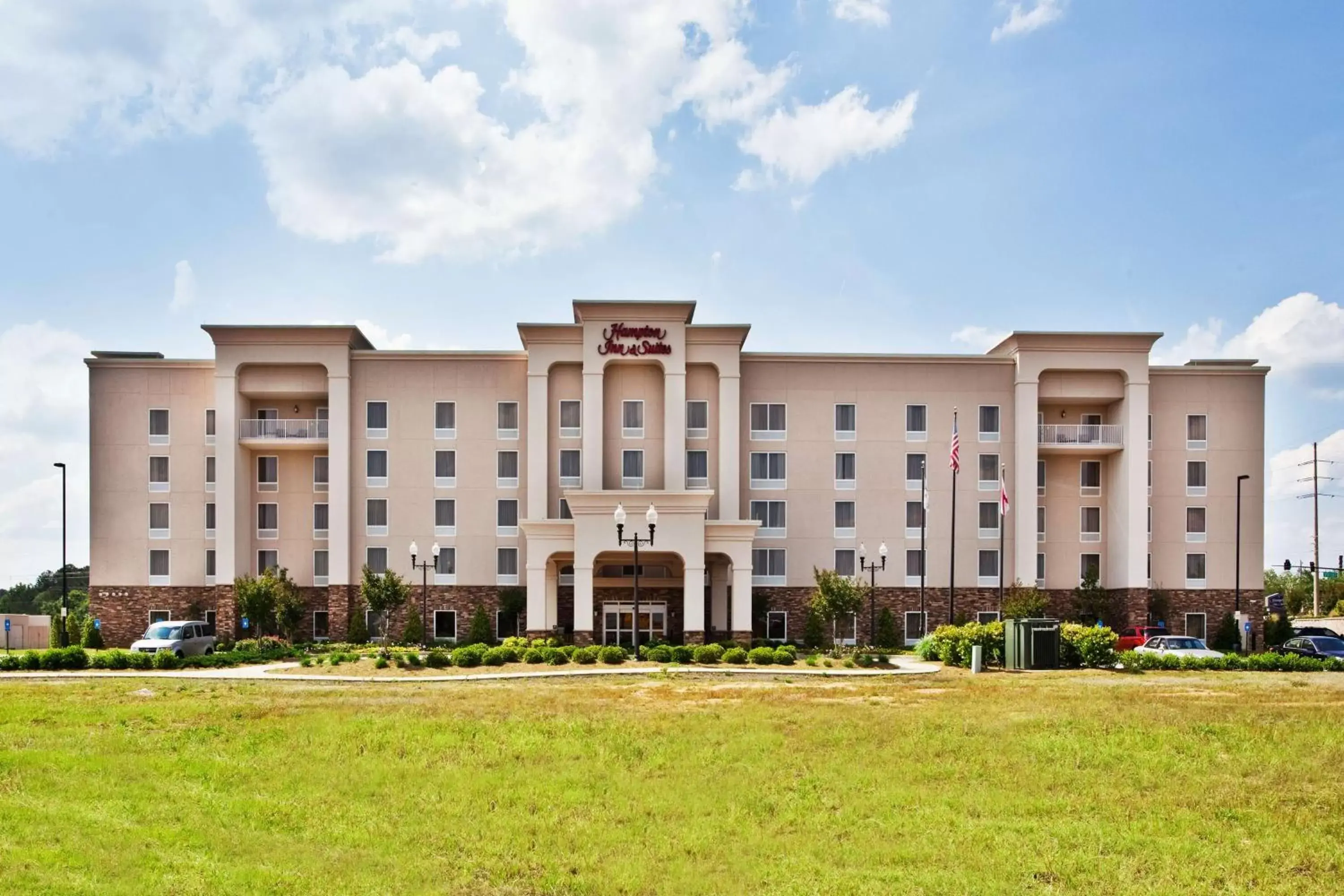Property building in Hampton Inn & Suites Lanett/West Point Property building in Hampton Inn & Suites Lanett/West Point