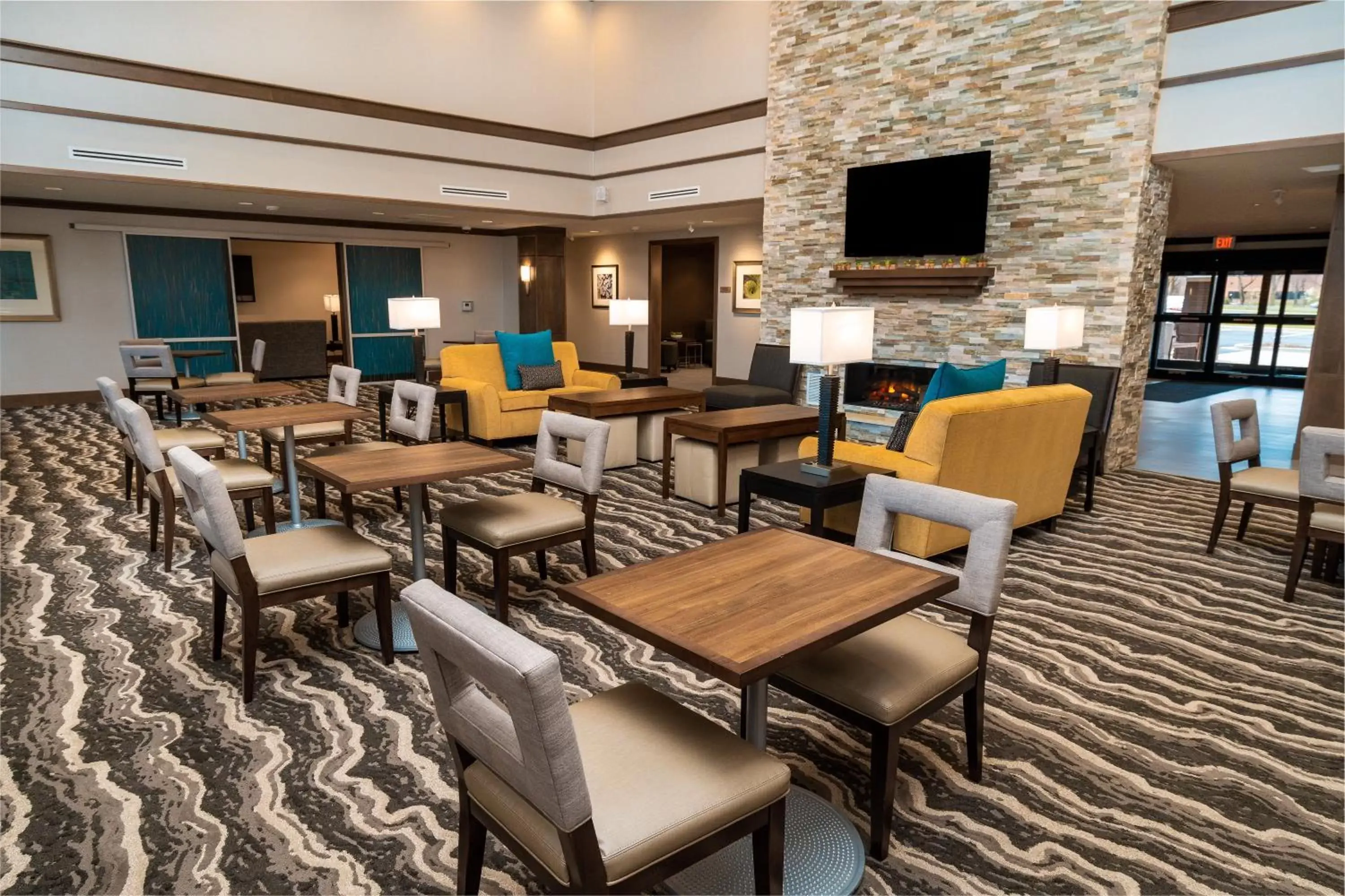Lobby or reception, Restaurant/Places to Eat in Staybridge Suites - Washington DC East - Largo, an IHG Hotel