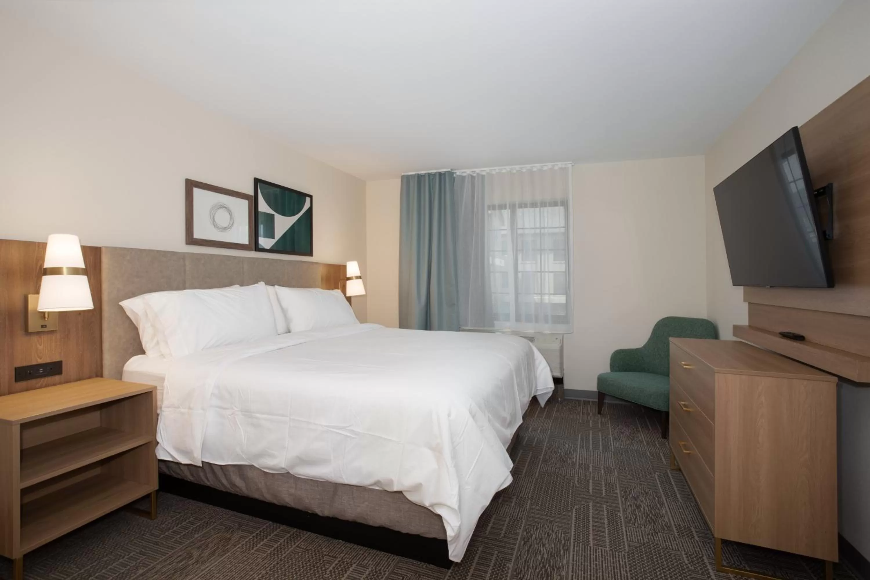 Photo of the whole room, Bed in Staybridge Suites - Carson City - Tahoe Area by IHG