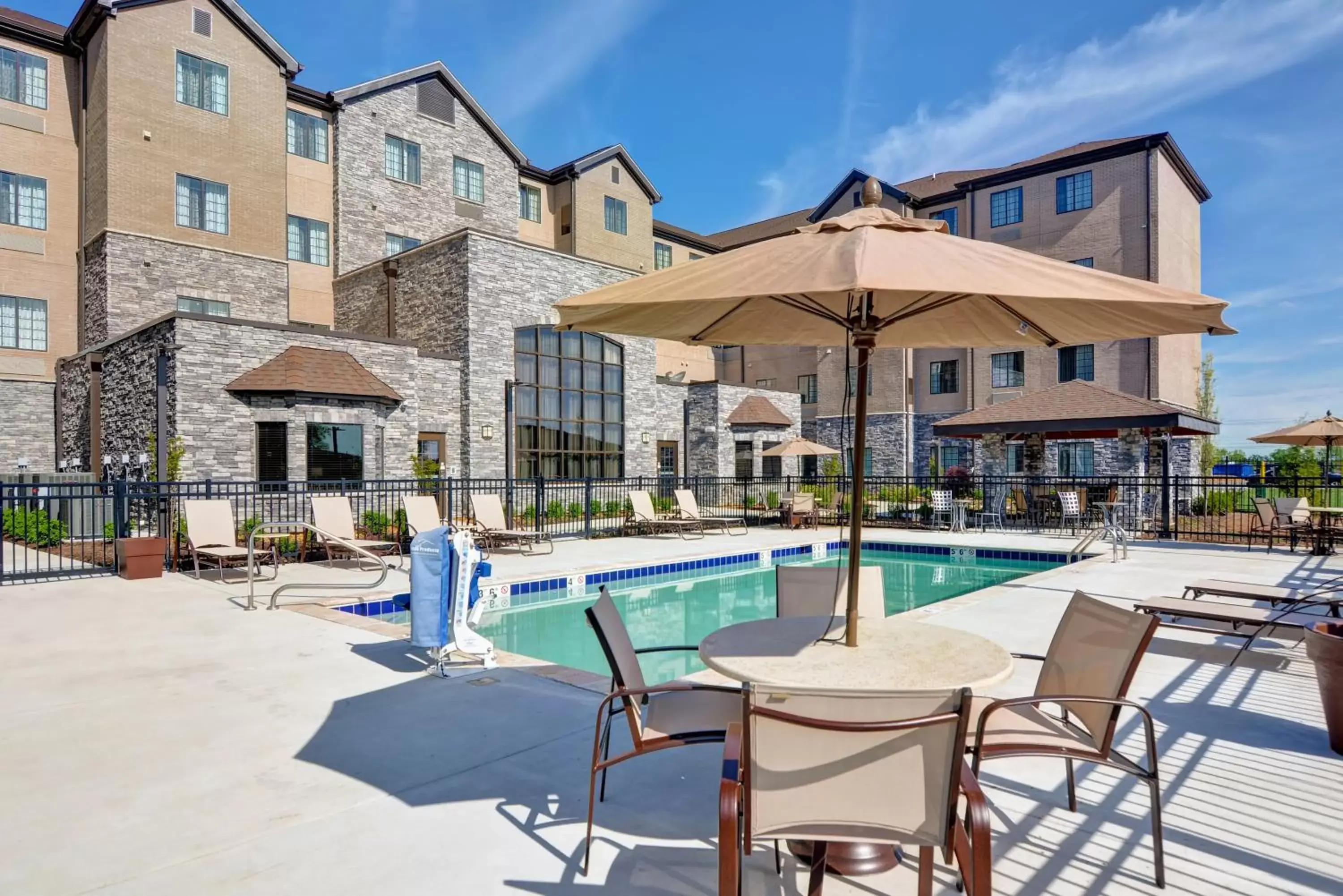 Swimming Pool in Staybridge Suites Mt Juliet - Nashville Area