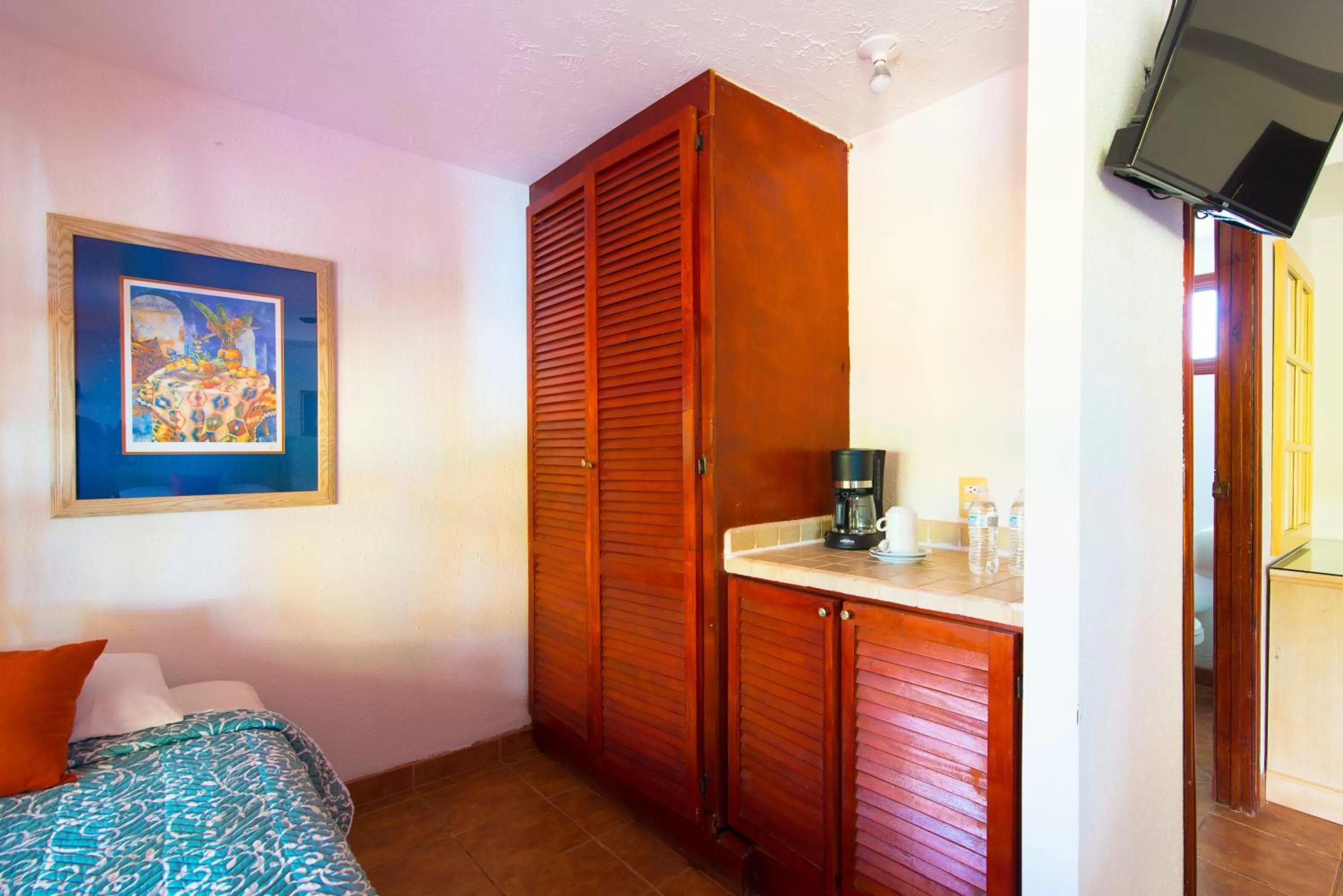 TV/Entertainment Center in Beach Break Resort