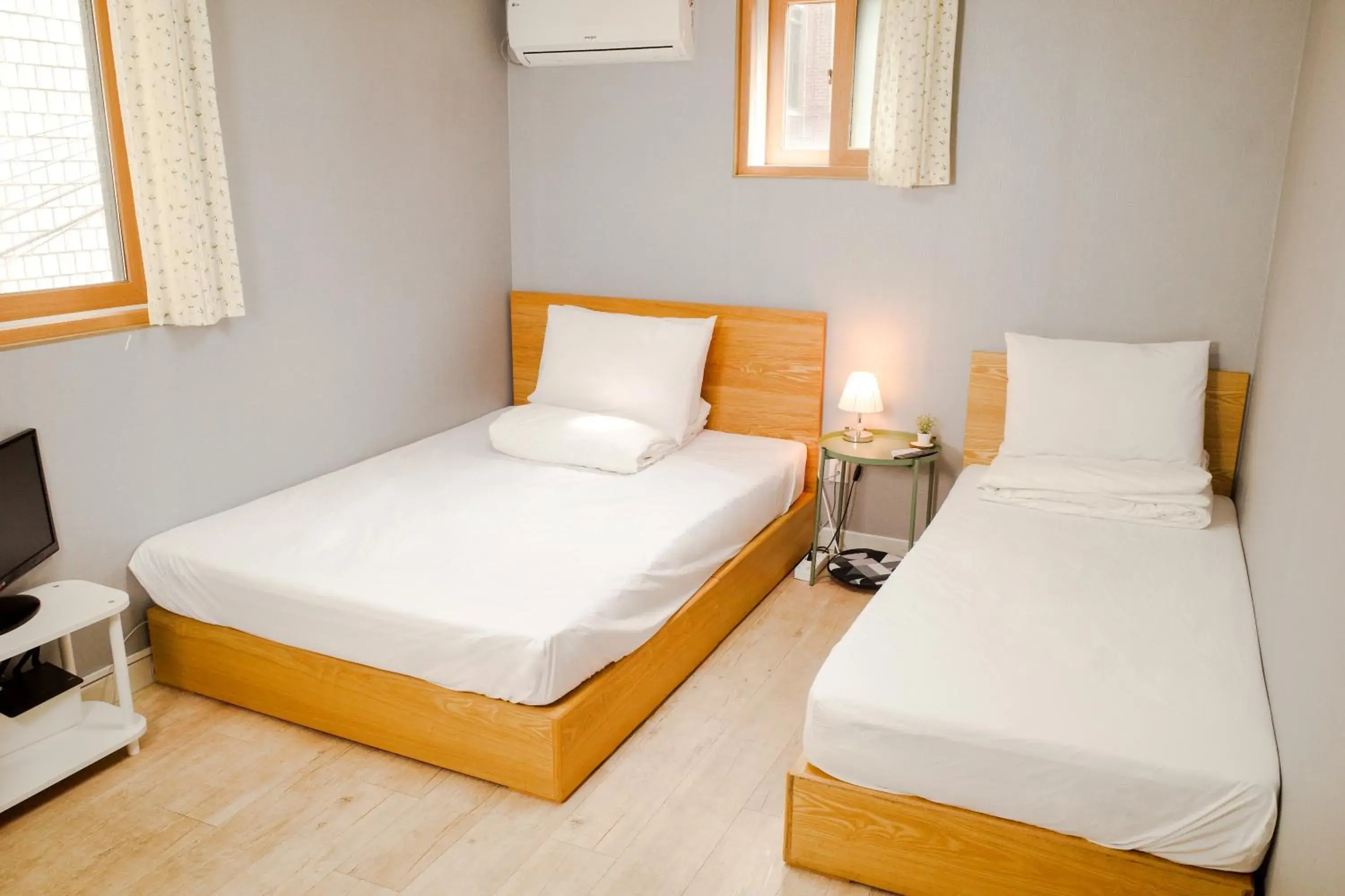 Triple Room in Starria Hostel - Foreigners Only