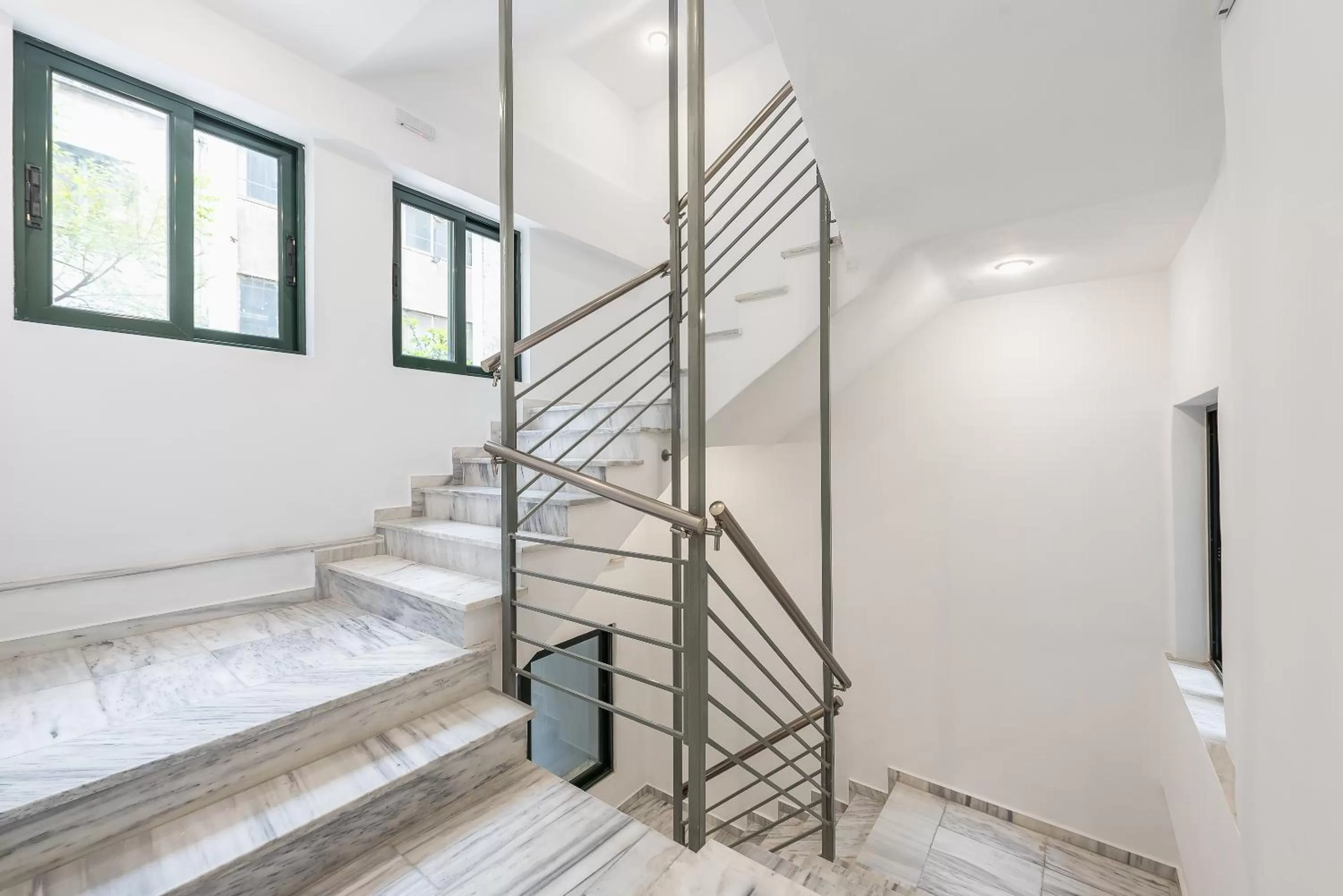 Property building in Athens Lights