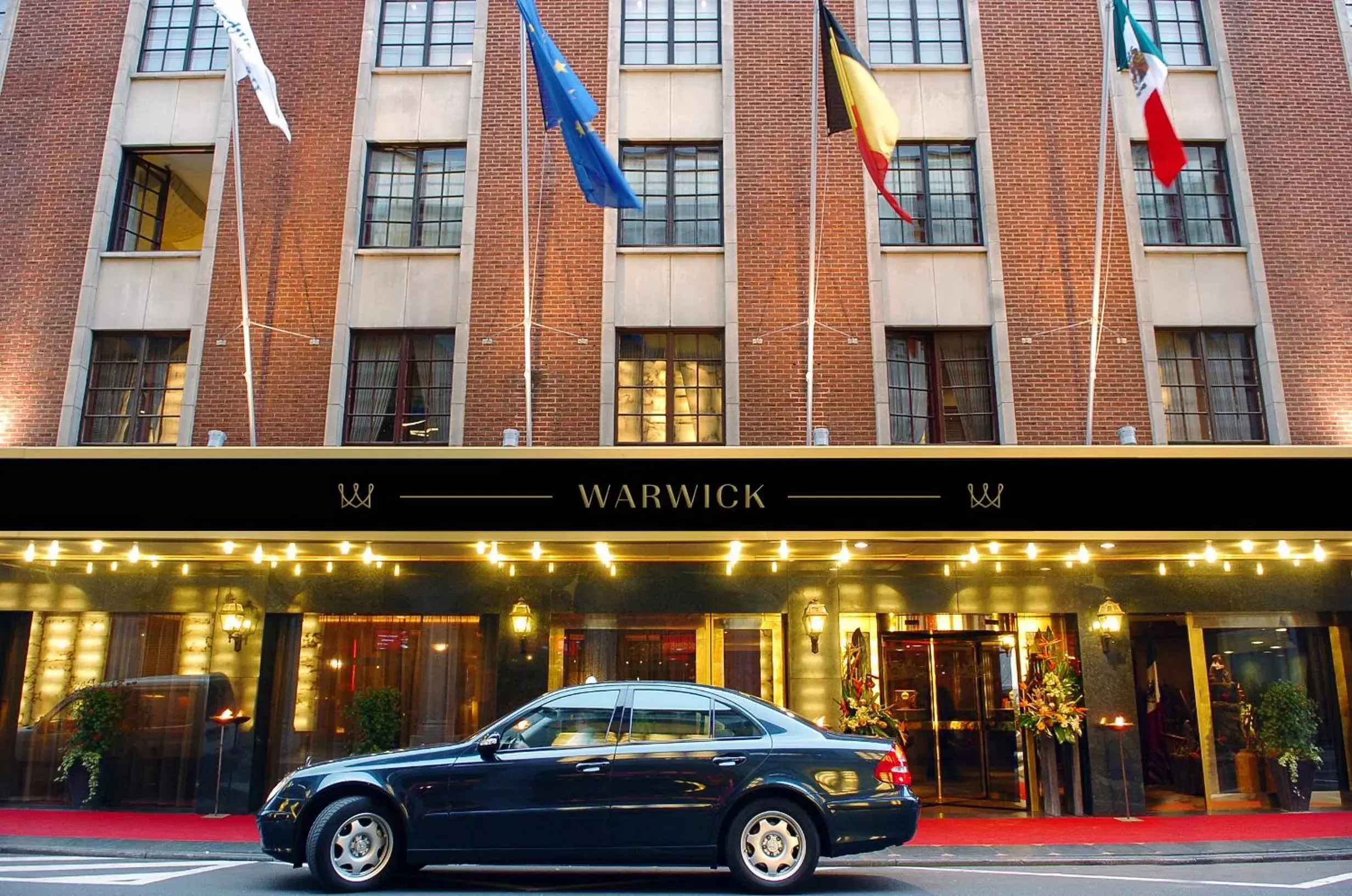 Facade/entrance, Property Building in Warwick Brussels - Grand Place