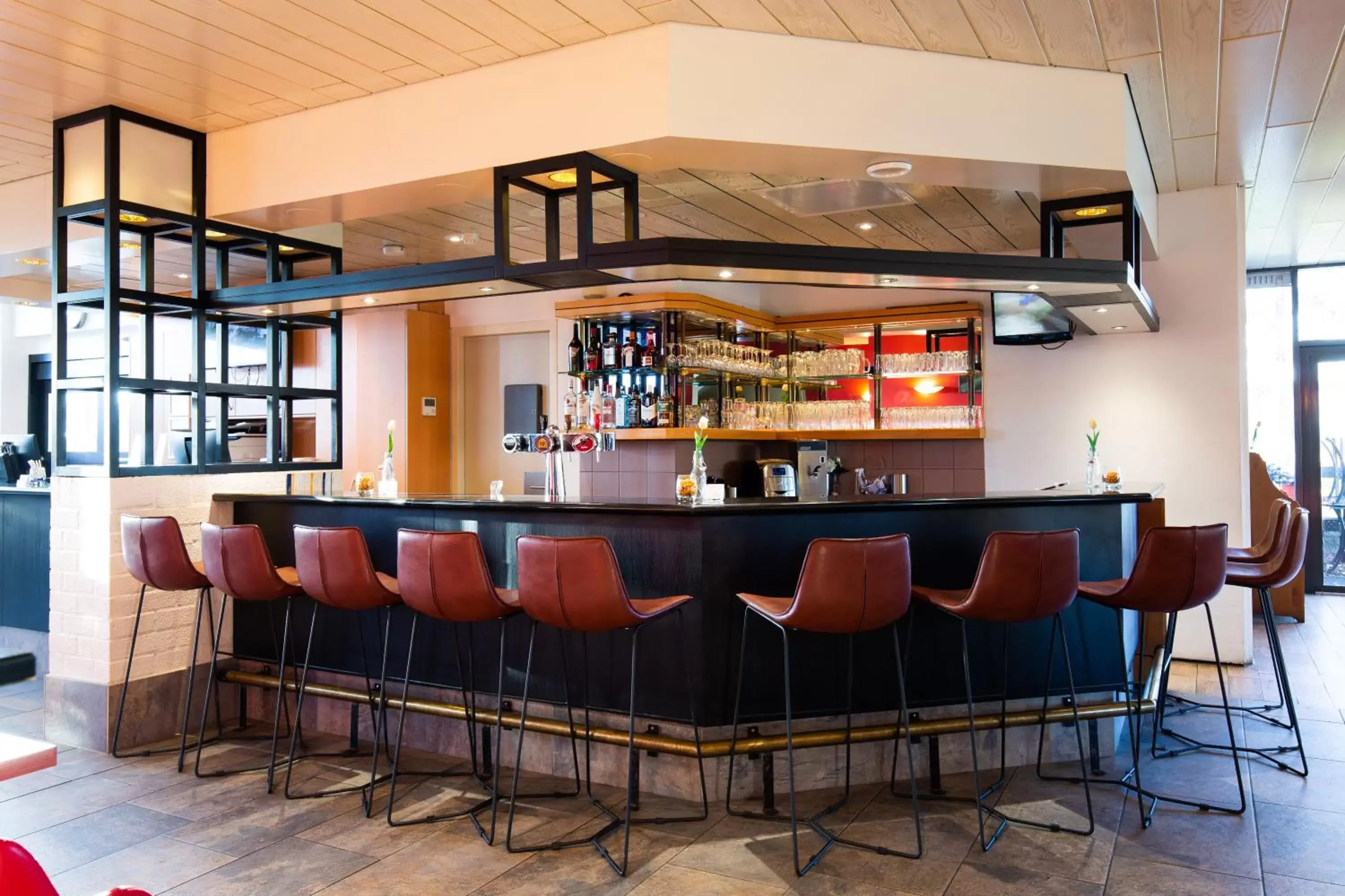 Lounge or bar in Bastion Hotel Schiphol Hoofddorp Lounge or bar in Bastion Hotel Schiphol Hoofddorp
