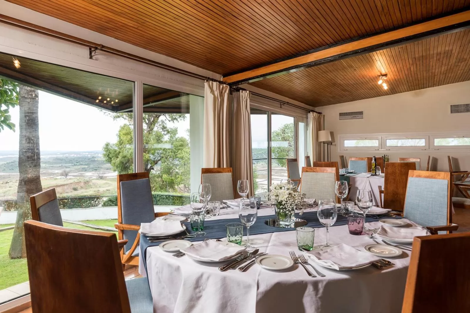 Restaurant/places to eat in Parador de Ayamonte