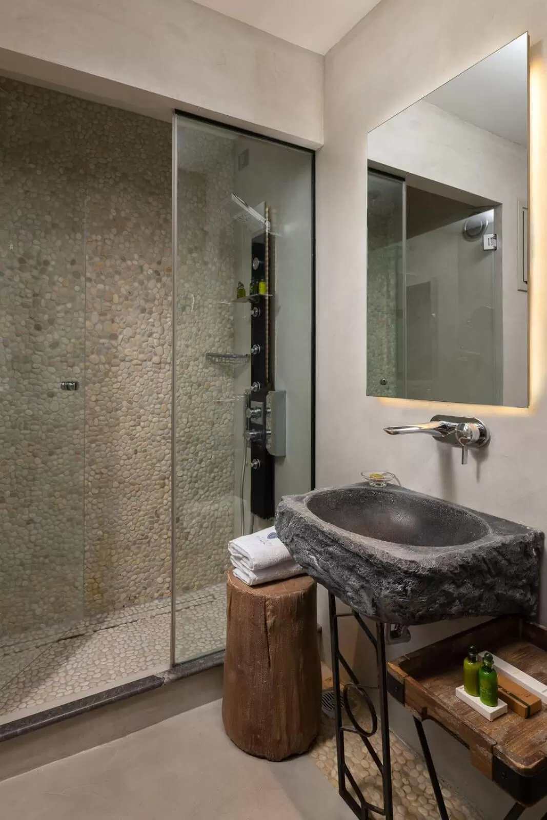 Shower in Elakati Luxury Boutique Hotel - Adults Only