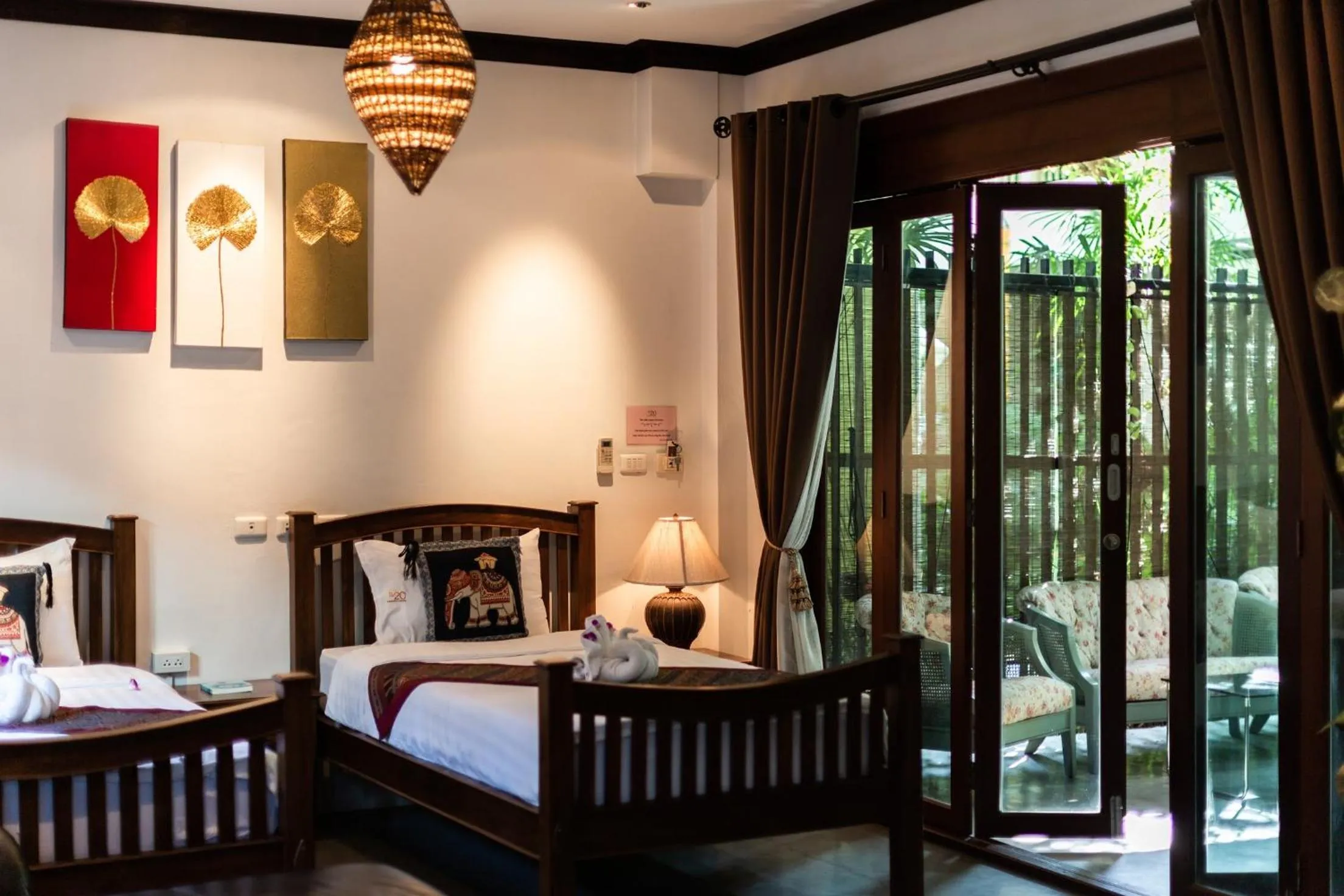 Bed in The Twenty Lodge