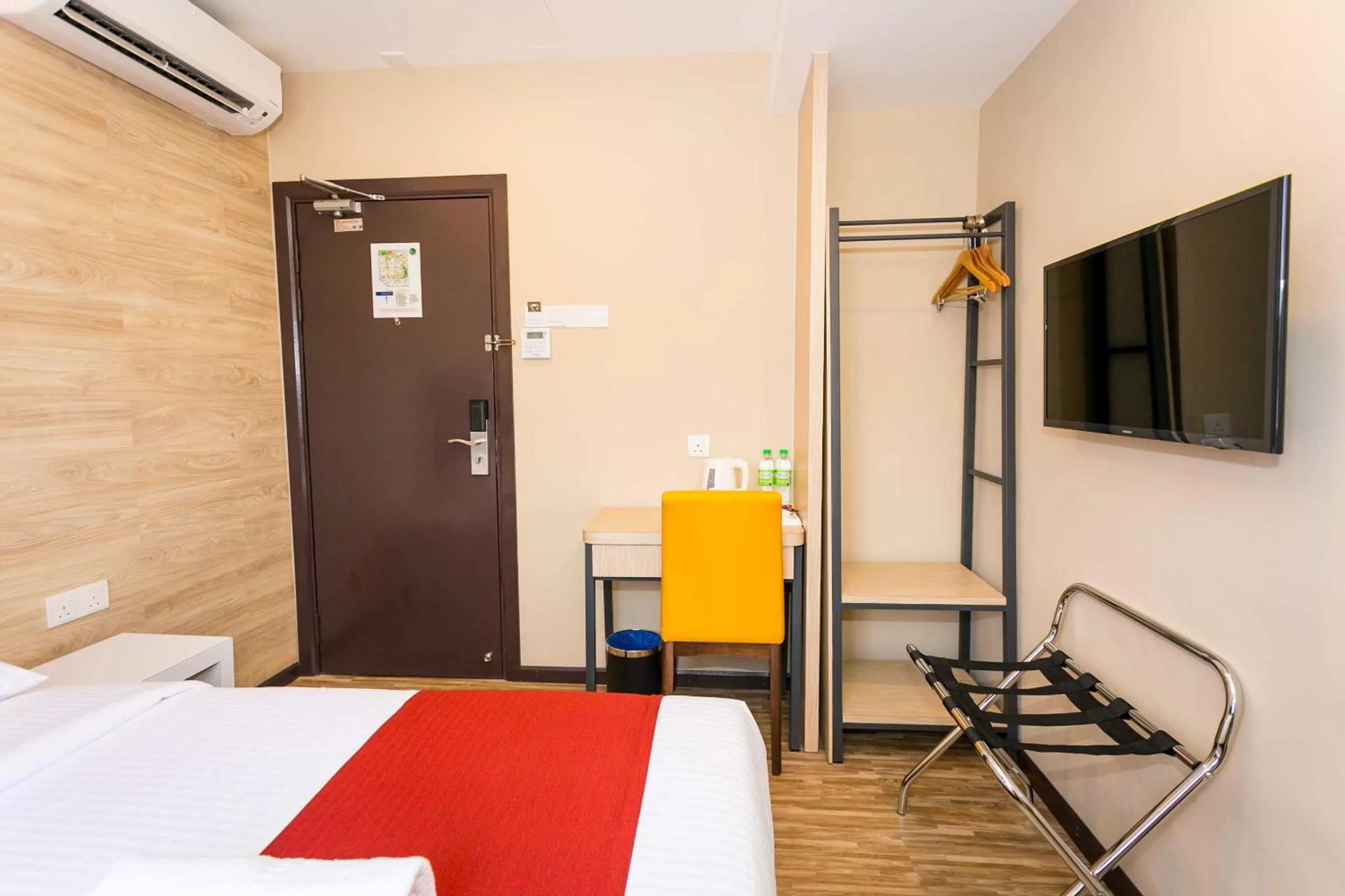 Bedroom, Bed in Icon Hotel Segamat