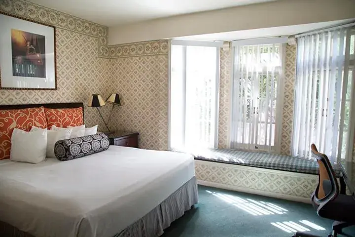Bed in Marina Inn