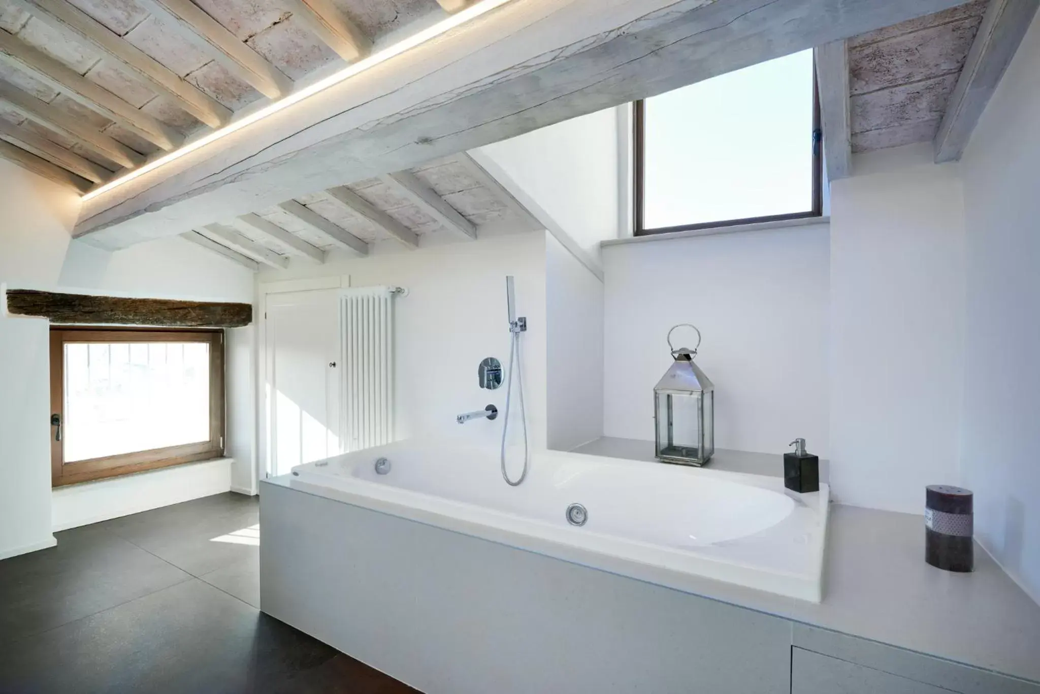 Hot Tub, Bathroom in Palazzo Pio III - Residenza d'epoca