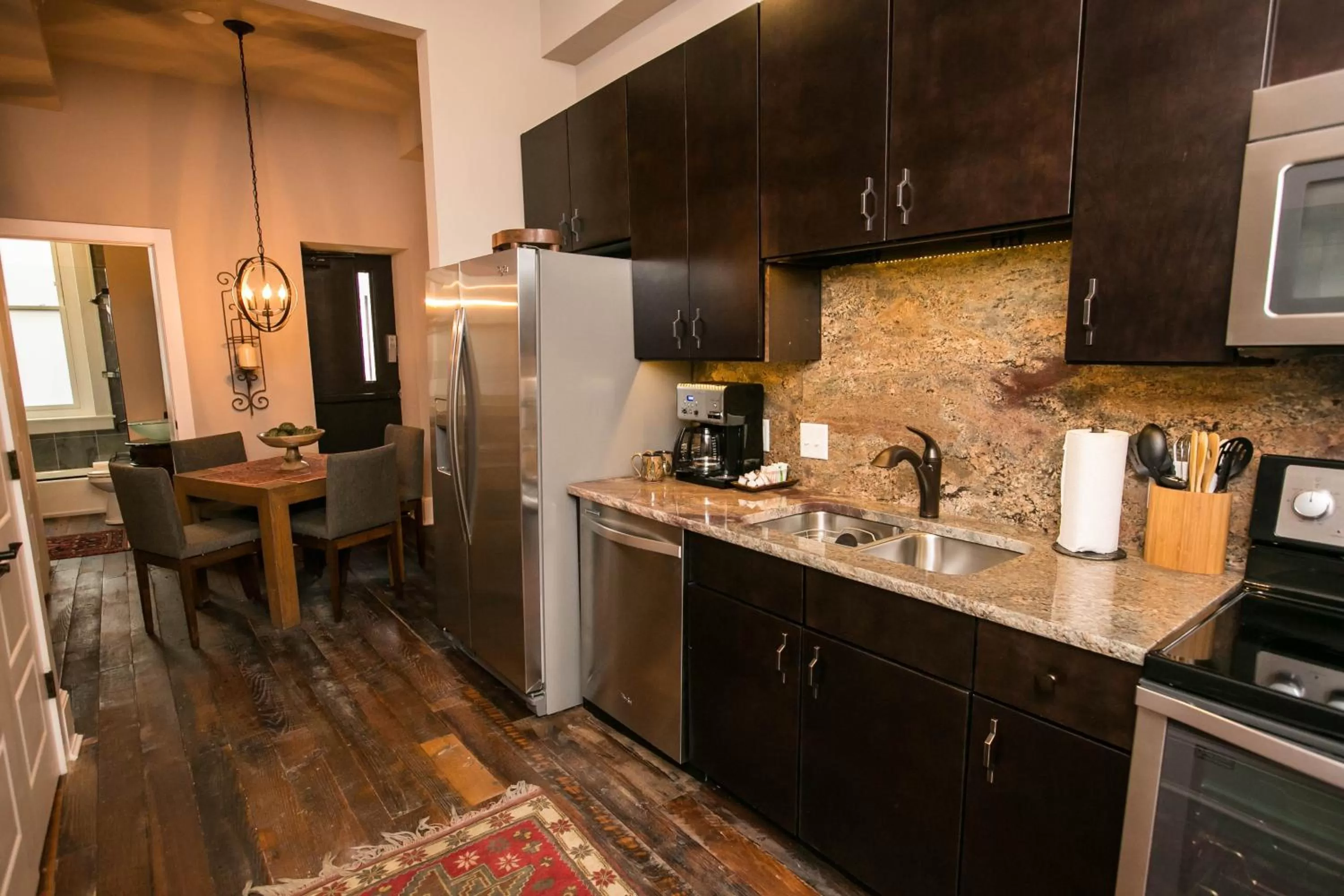 Kitchen or kitchenette in The Windsor - Asheville