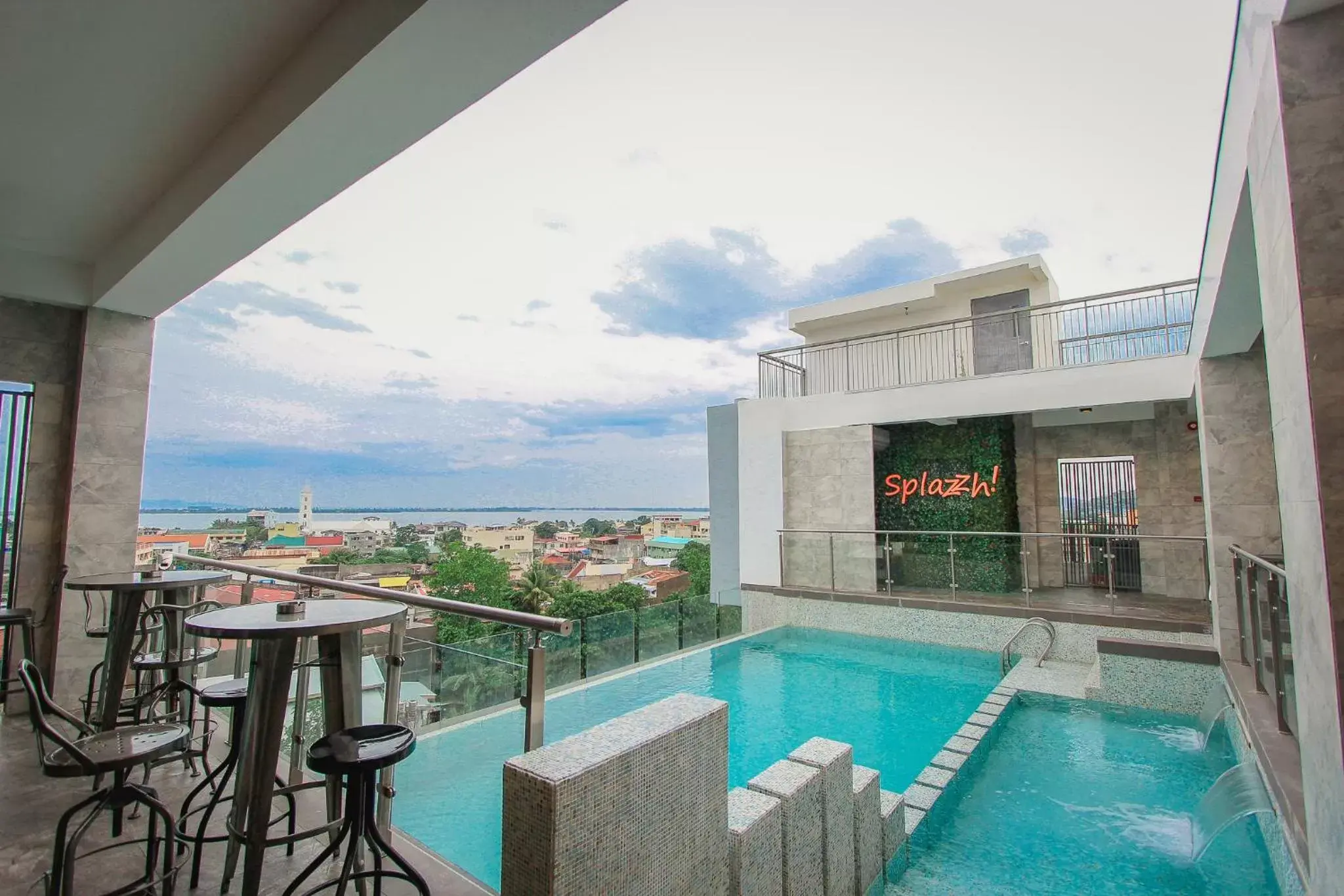 Pool view, Swimming Pool in Hotel XYZ