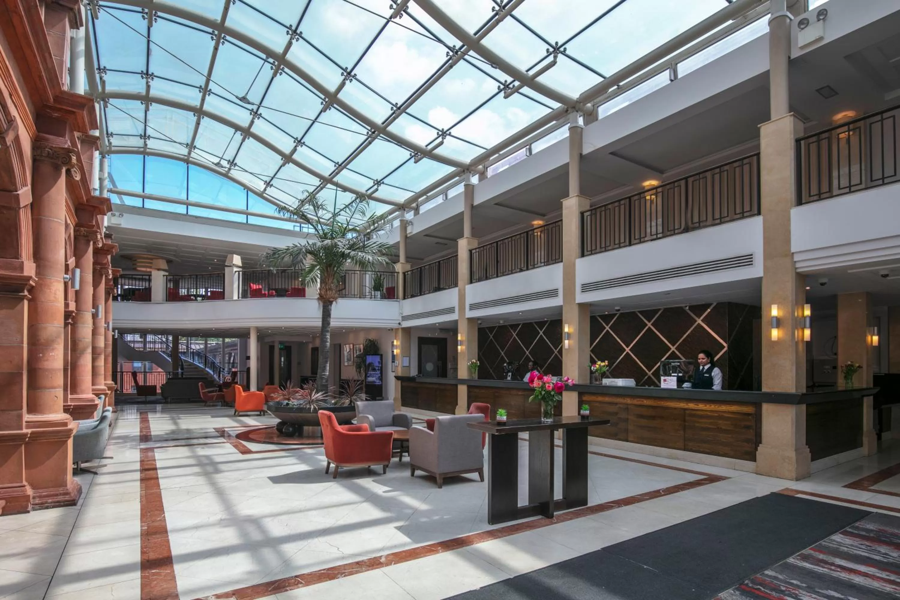 Lobby or reception in The Crown London, WorldHotels Distinctive