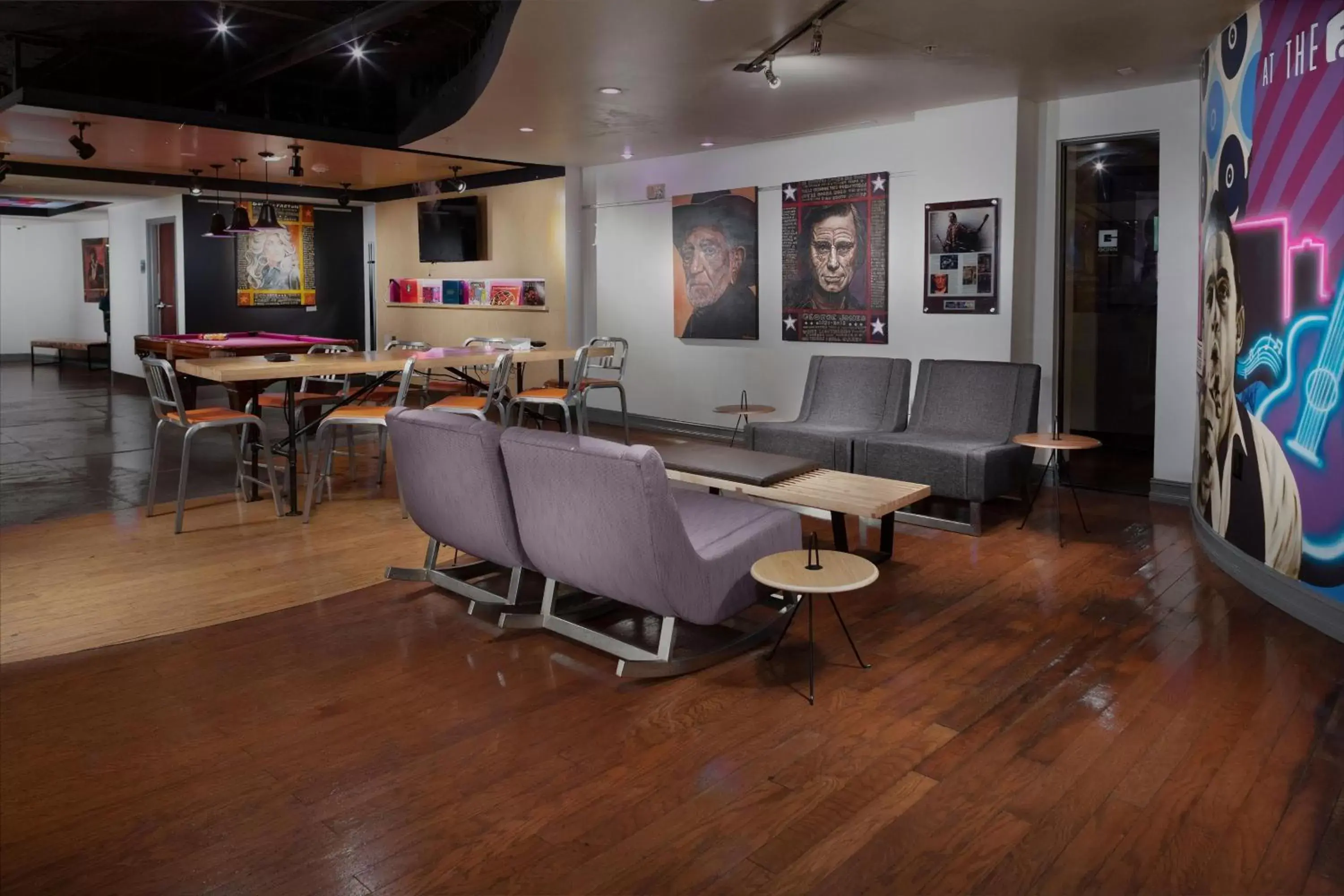 Lounge or bar in Aloft Nashville West End