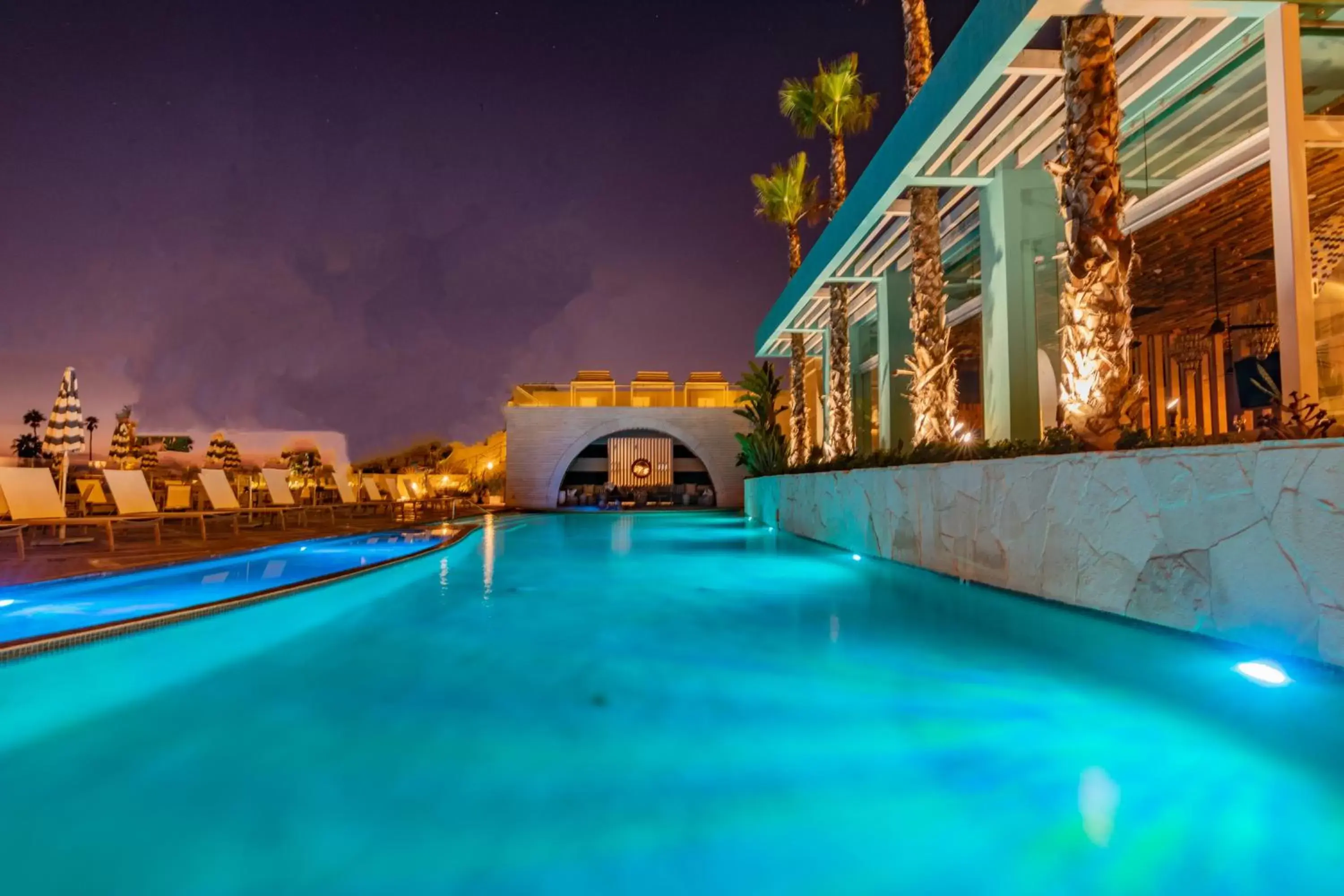 Swimming Pool in Torre Lucerna Hotel Ensenada