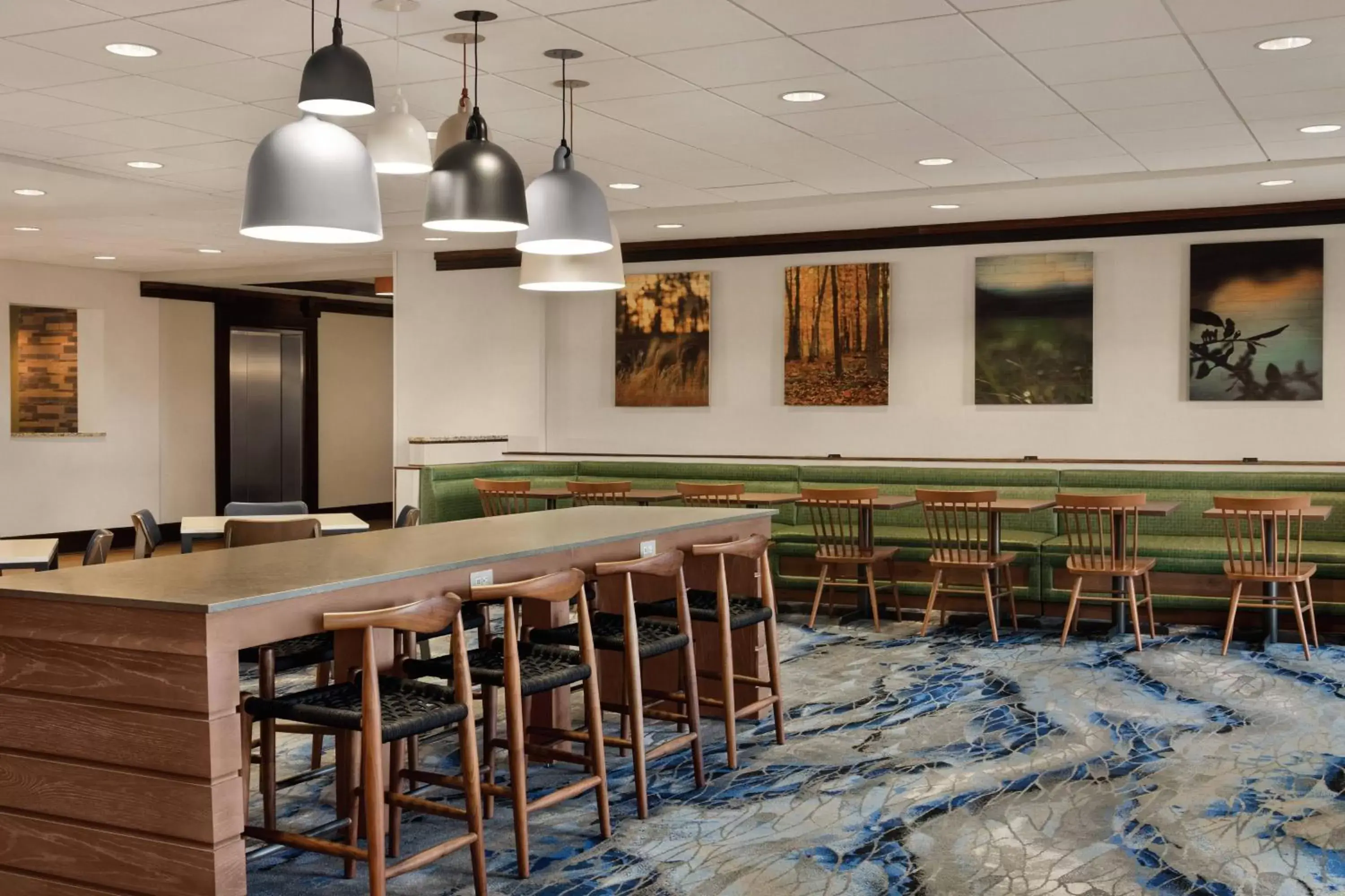 Restaurant/places to eat in Fairfield Inn & Suites by Marriott Tupelo