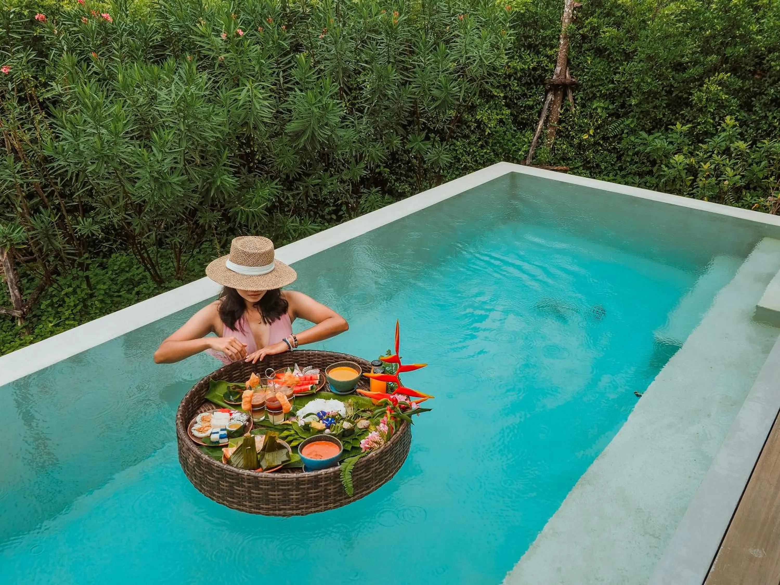 Breakfast in Island Escape Burasari