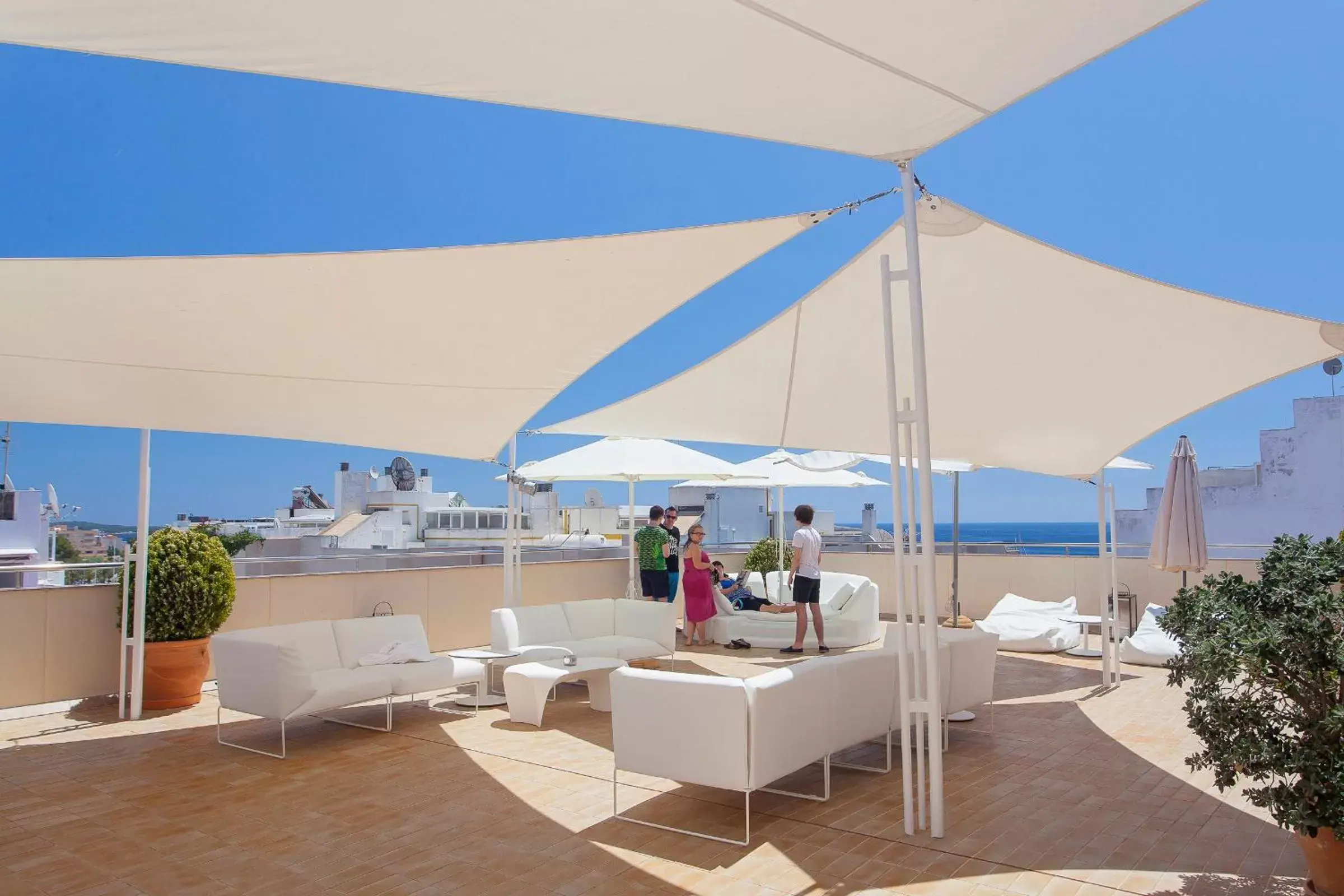 Swimming pool in Aparthotel Duquesa Playa