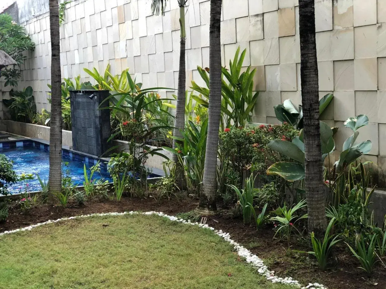 Garden in Mansu Hotel and Spa Legian