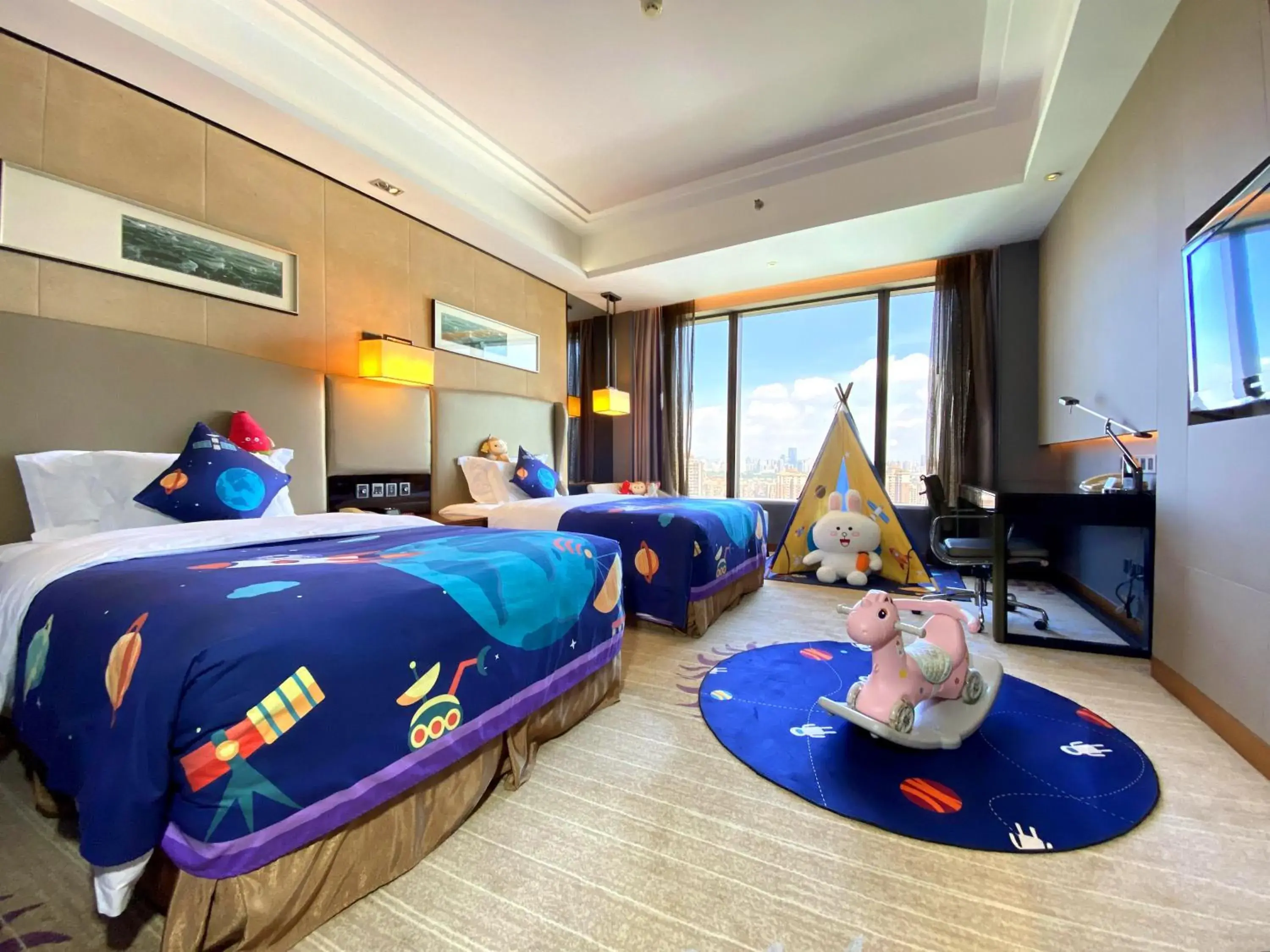 children, Bed in Crowne Plaza Huizhou by IHG children, Bed in Crowne Plaza Huizhou by IHG