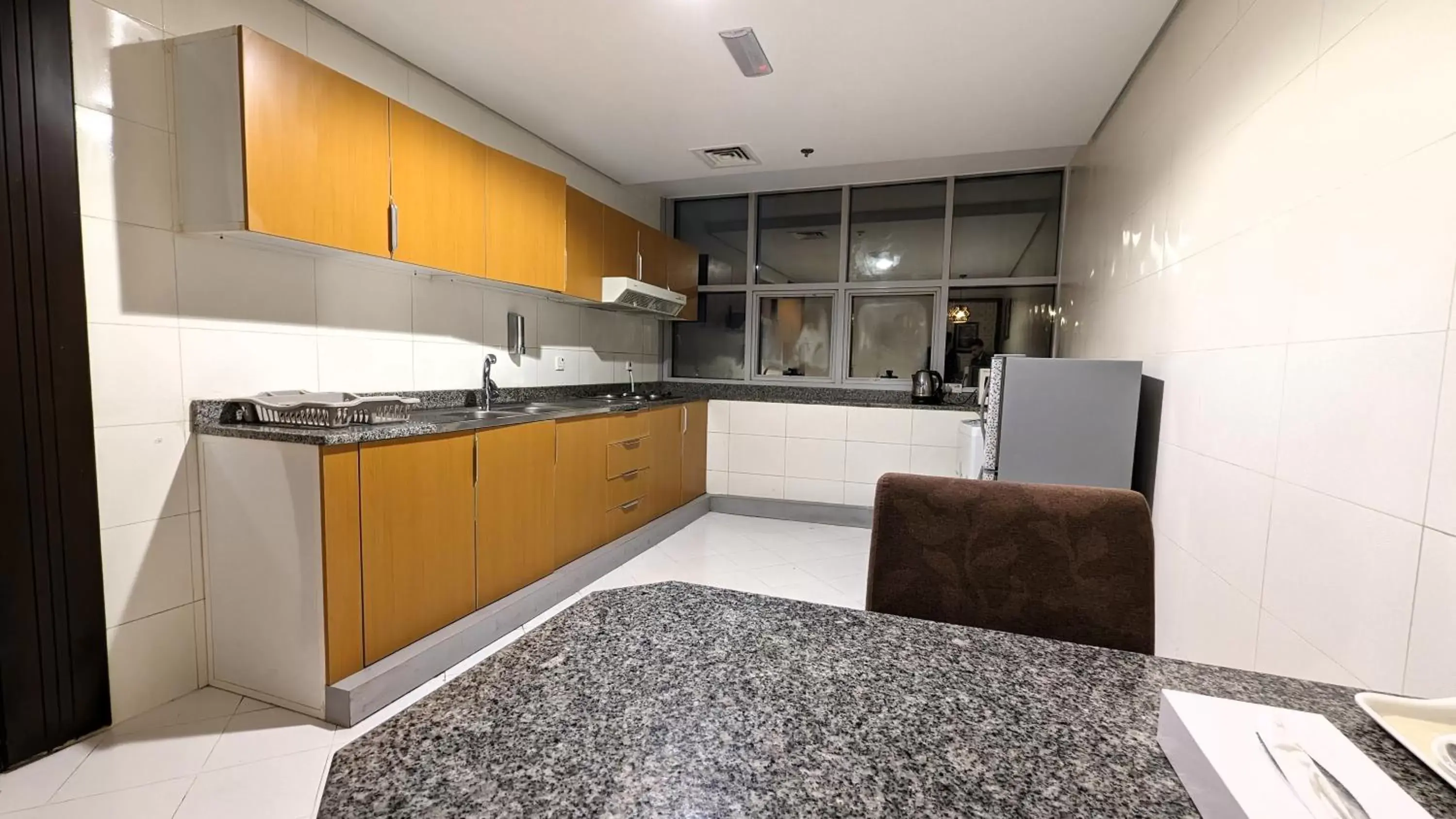 Kitchen or kitchenette, Kitchen/Kitchenette in City Tower Hotel