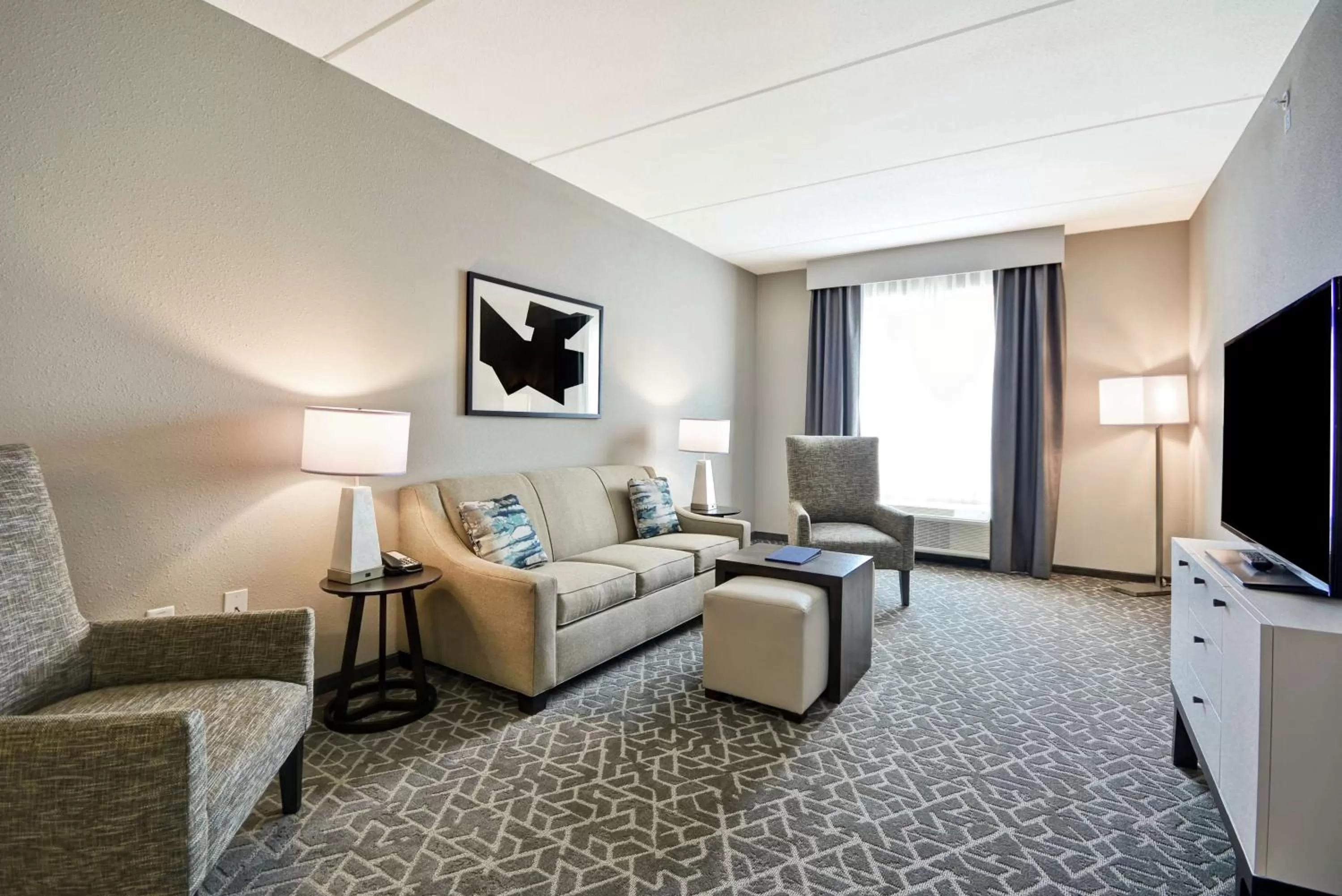 Living room in Homewood Suites by Hilton Raleigh Cary I-40