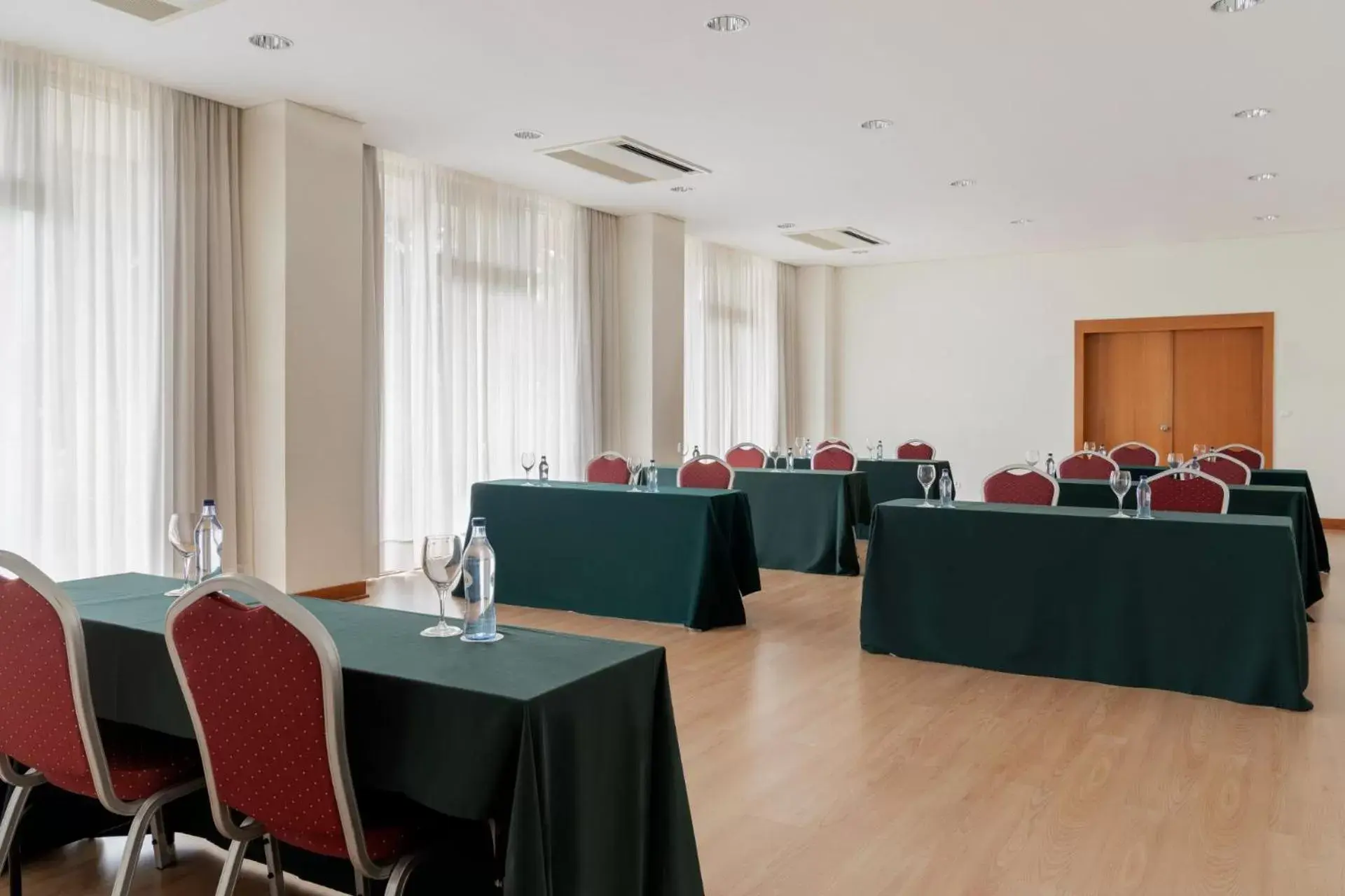 Meeting/conference room in Sao Miguel Park Hotel