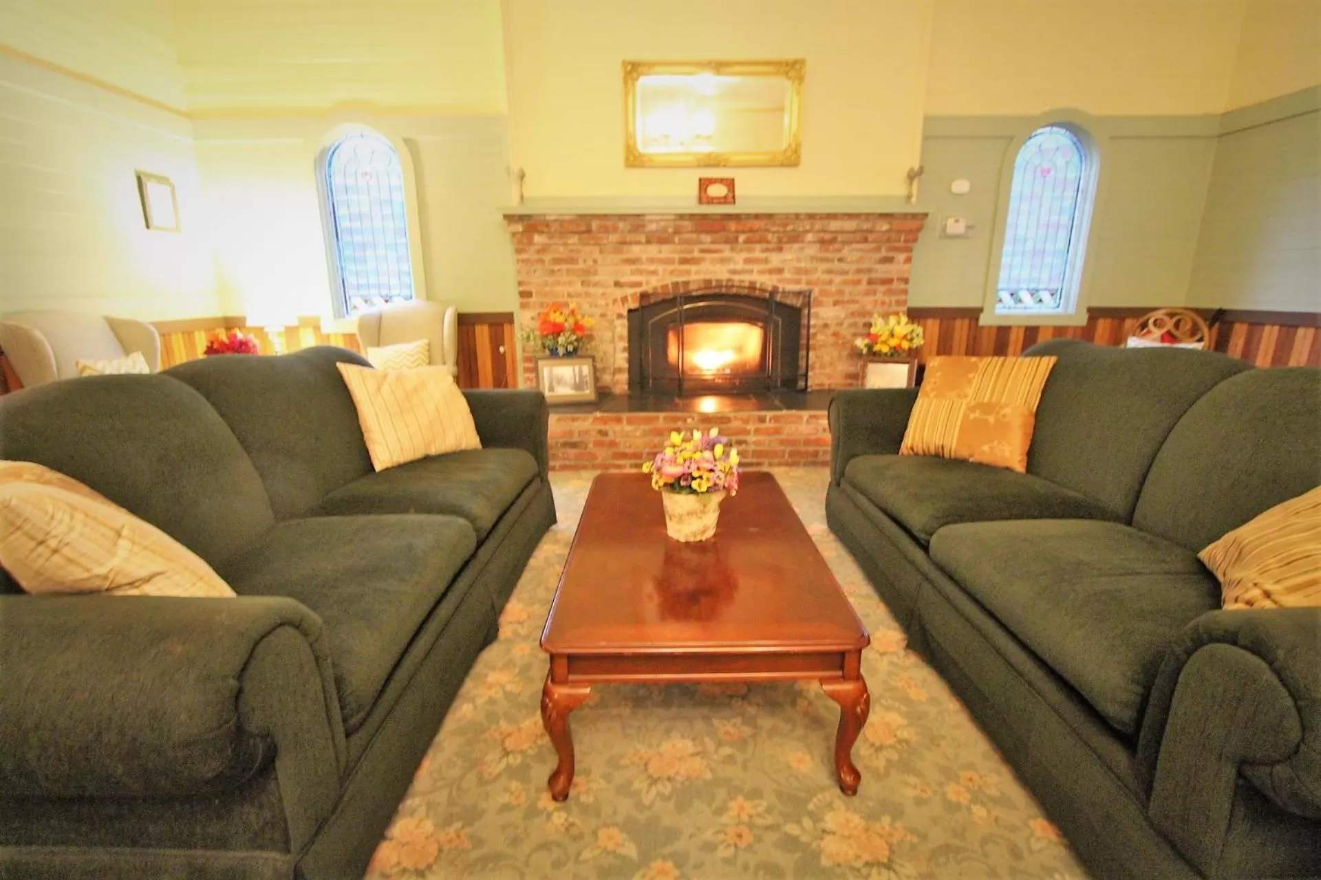 Living room in Alexander's Lodge