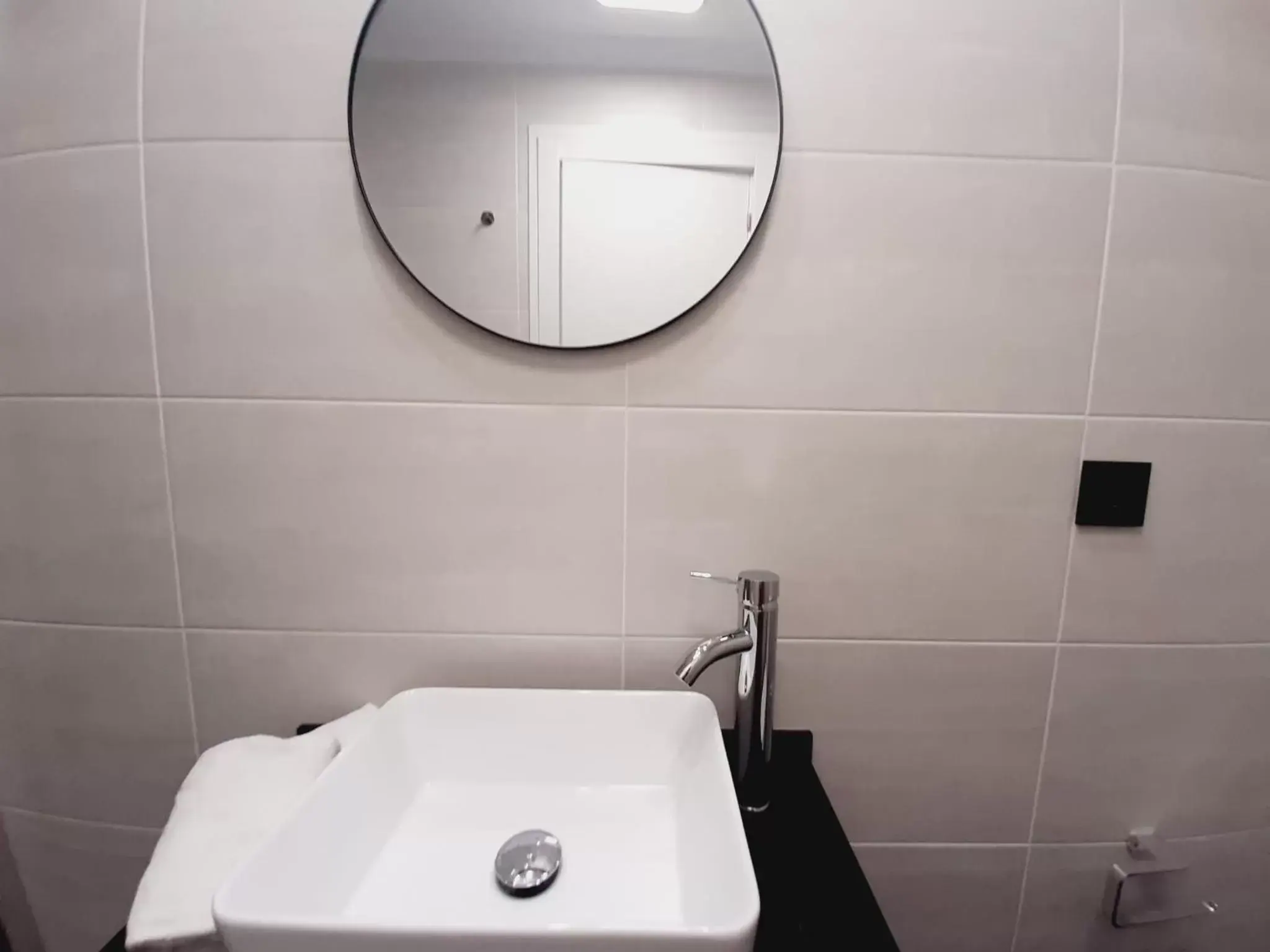 Bathroom in Hotel Matilde by gaiarooms