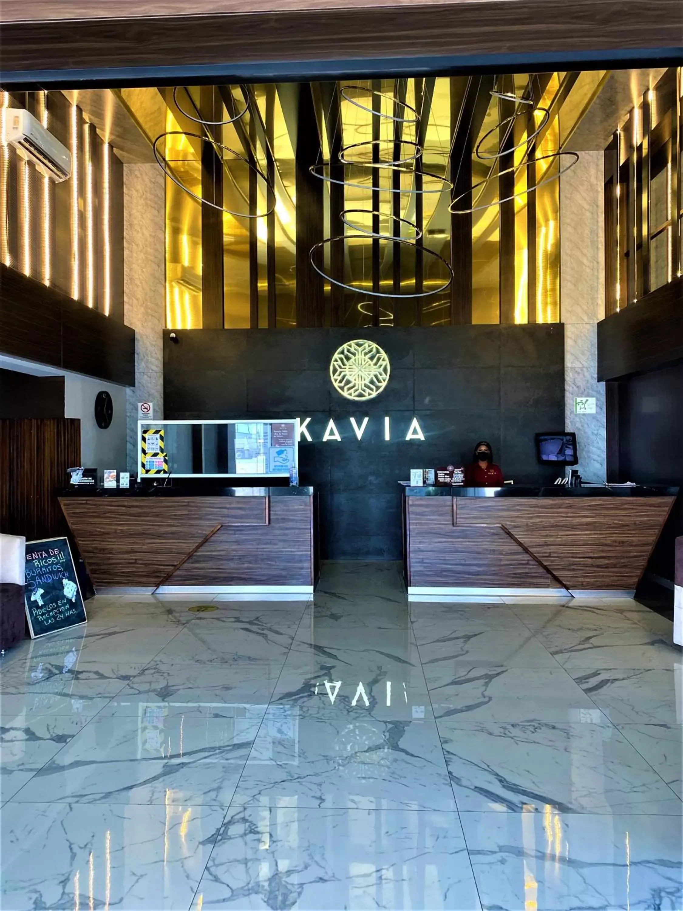 Lobby or reception in KAVIA MEOQUI HOTEL & SUITES