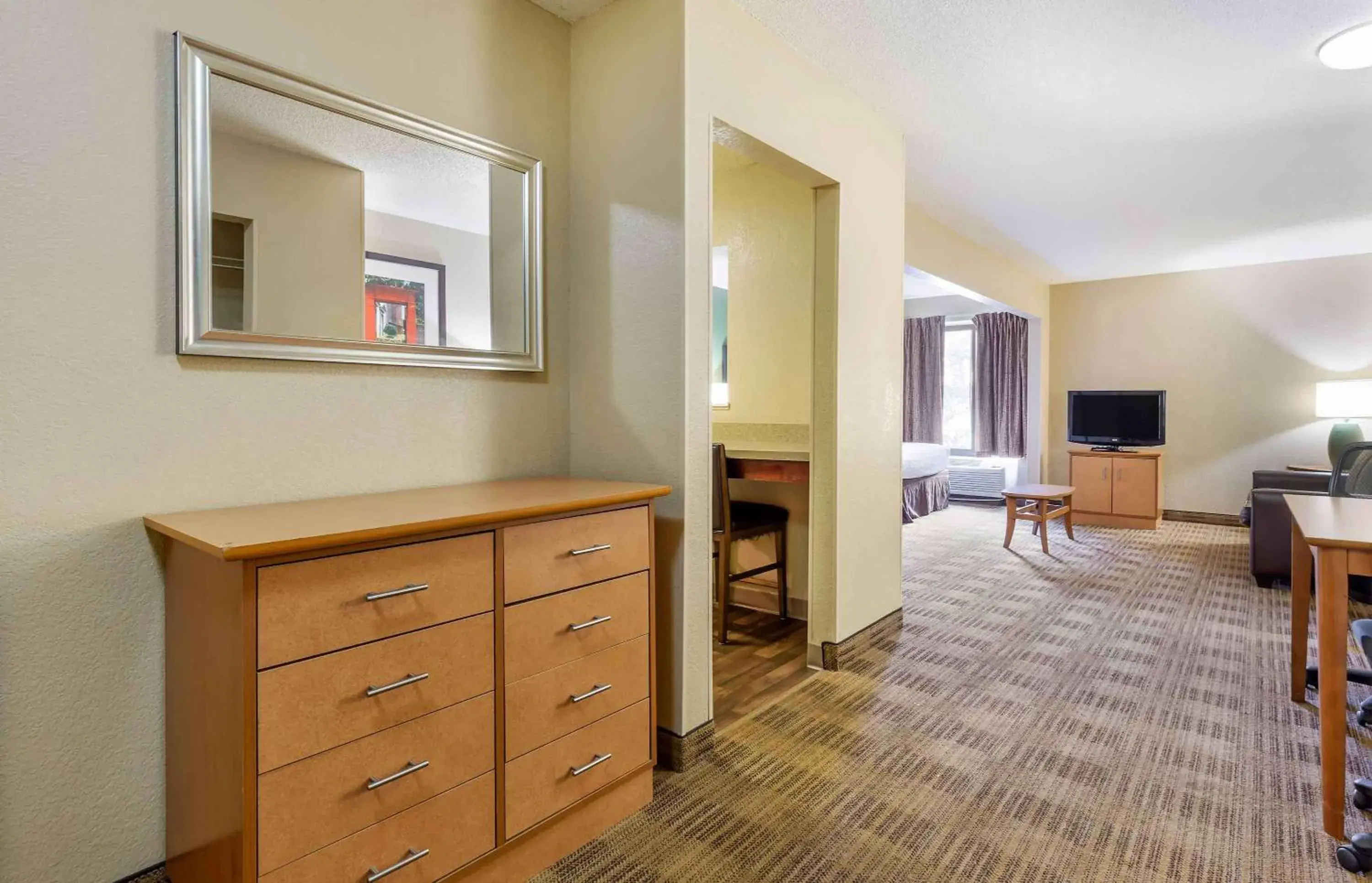 Bedroom, TV/Entertainment Center in Extended Stay America Suites - Raleigh - Cary - Regency Parkway South