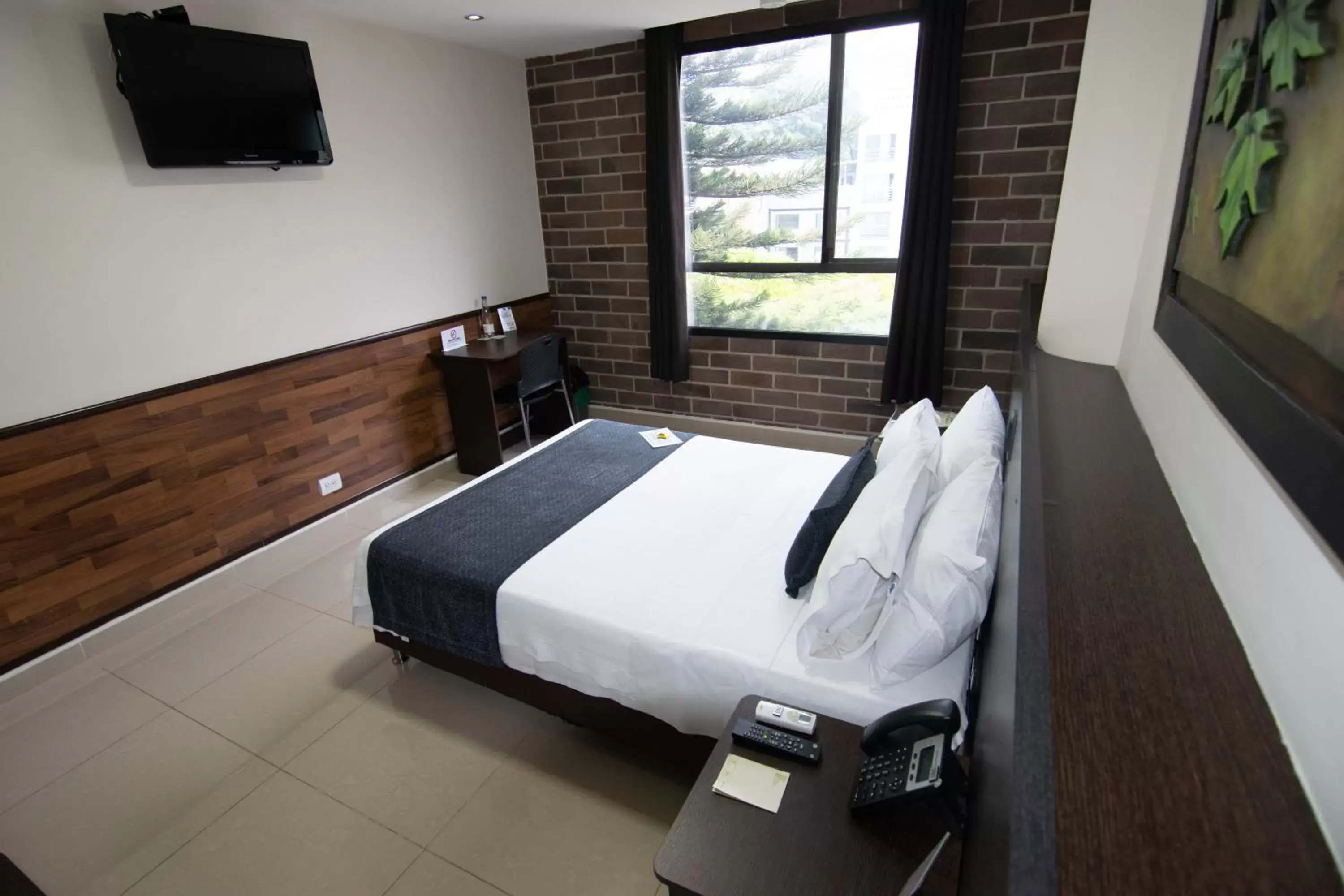Bedroom, Bed in Hotel Acqua Medellín