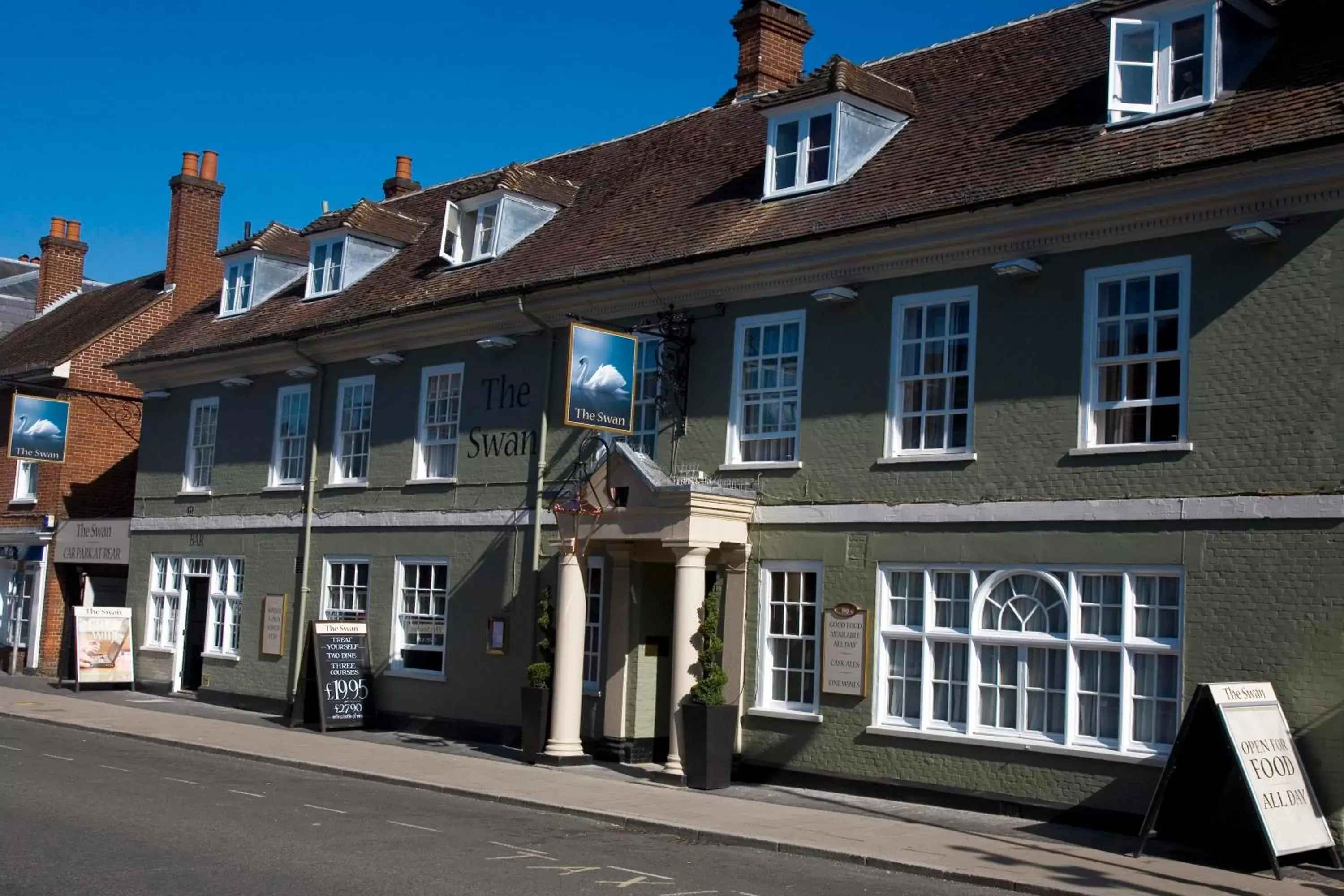 Facade/entrance, Property Building in Swan Hotel by Greene King Inns