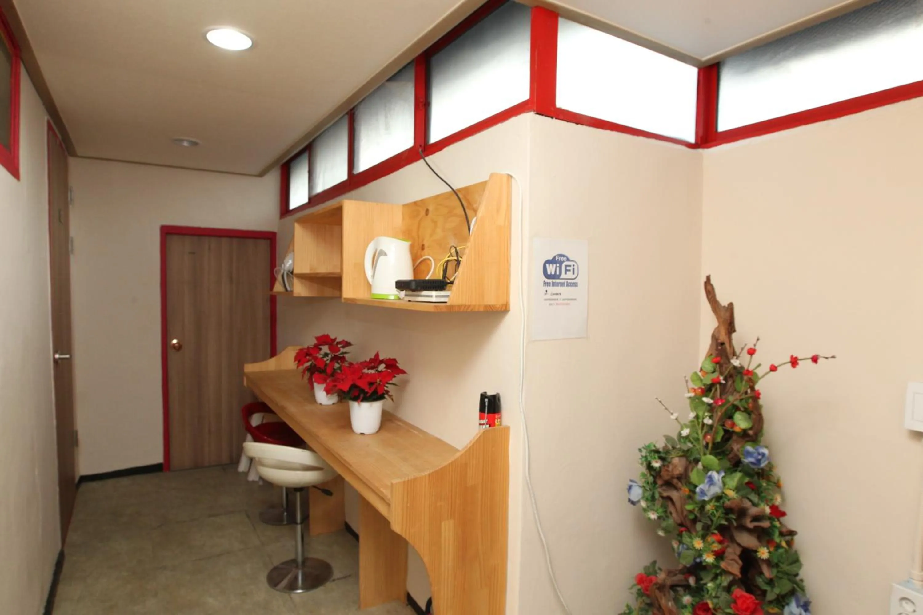 Business facilities in Naru Hostel Korea