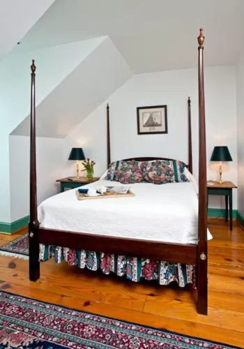 Bed in Inn at Osprey Point