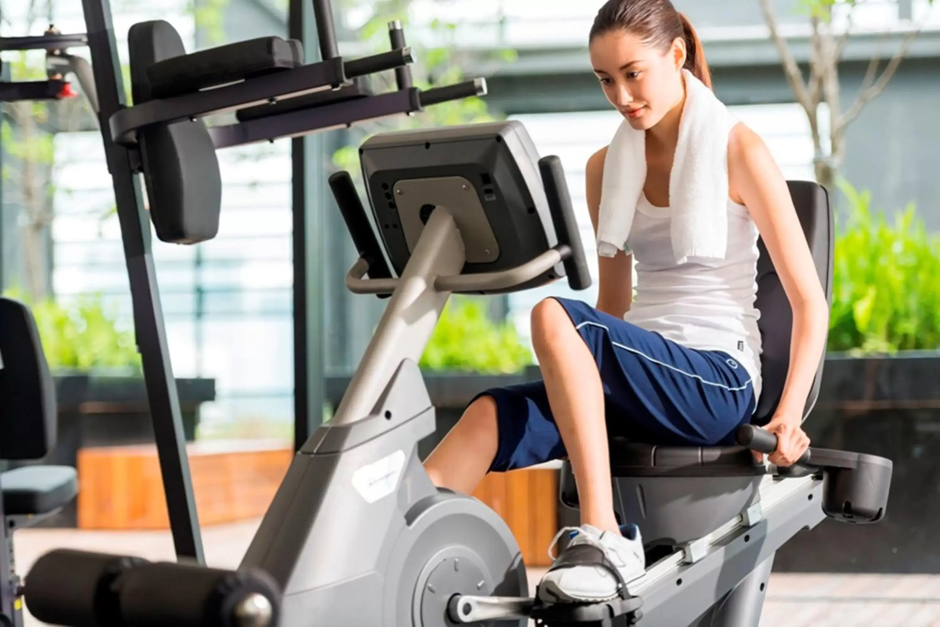 Spa and wellness centre/facilities, Fitness Center/Facilities in Holiday Inn Express New Delhi Int'L Airport T3