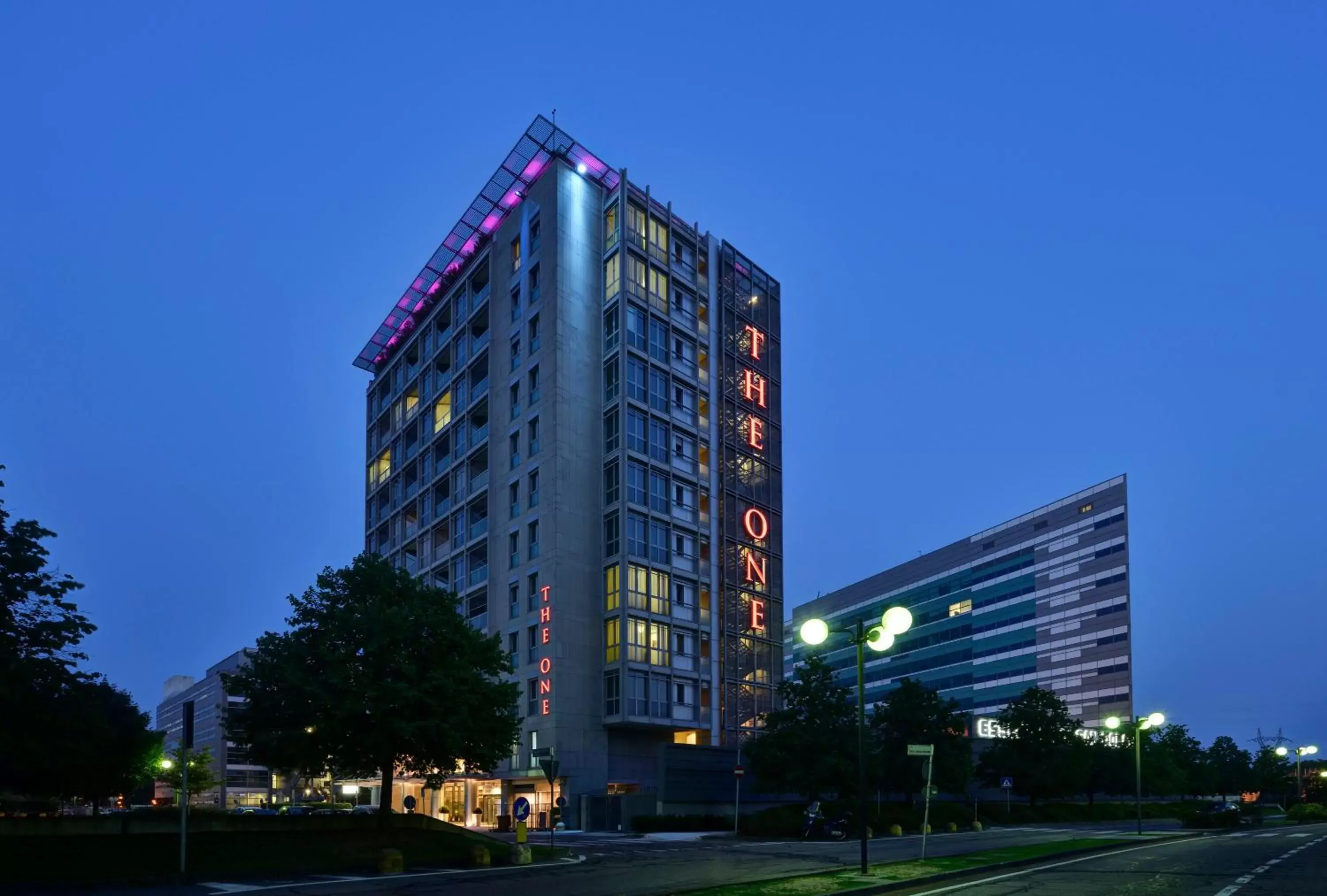 Facade/entrance, Property Building in UNAHOTELS The ONE Milano Hotel & Residence