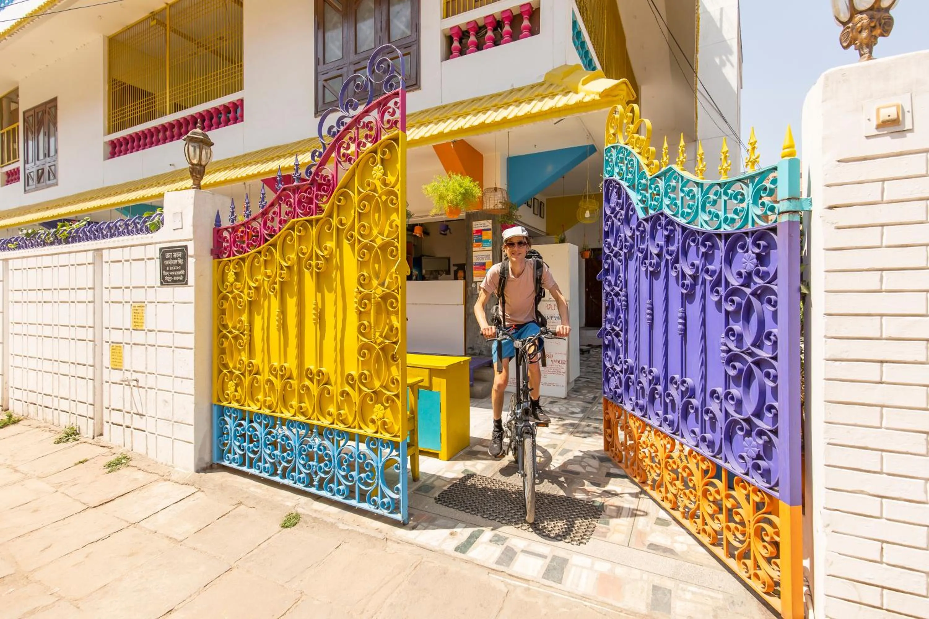 Facade/entrance in goSTOPS Lite Varanasi