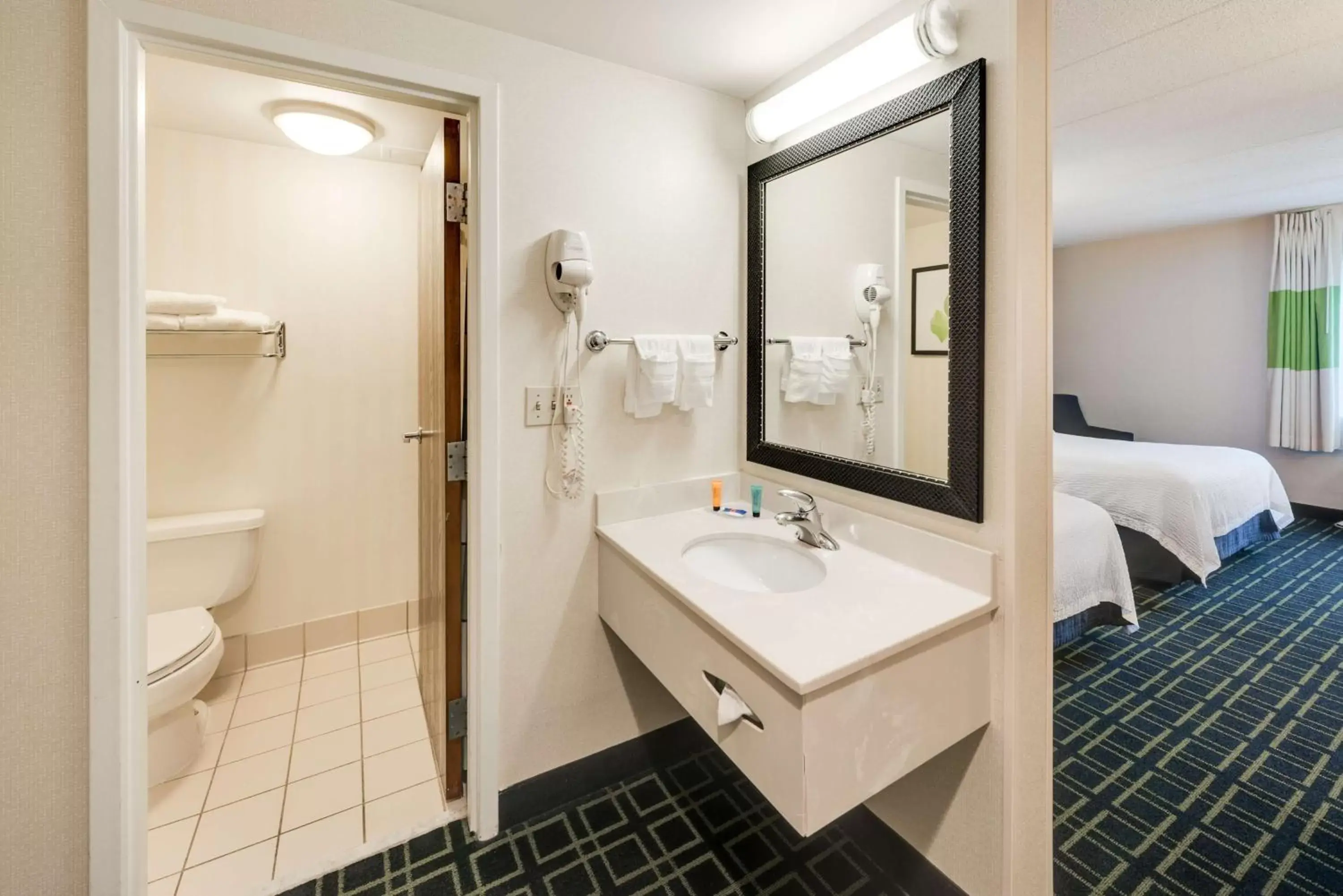 Toilet, Bathroom in Motel 6-Milford, CT