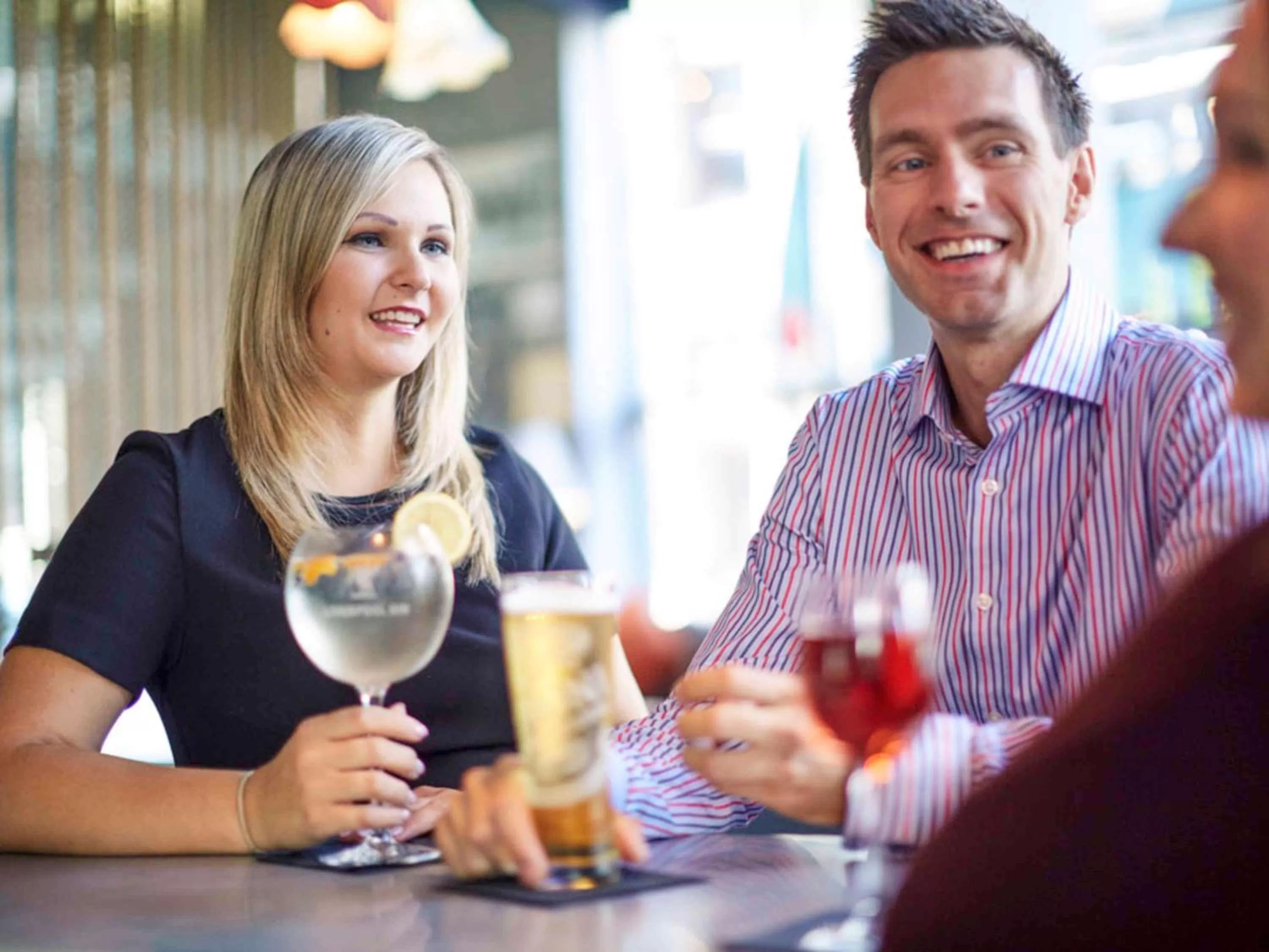 Lounge or bar in Novotel Liverpool Centre