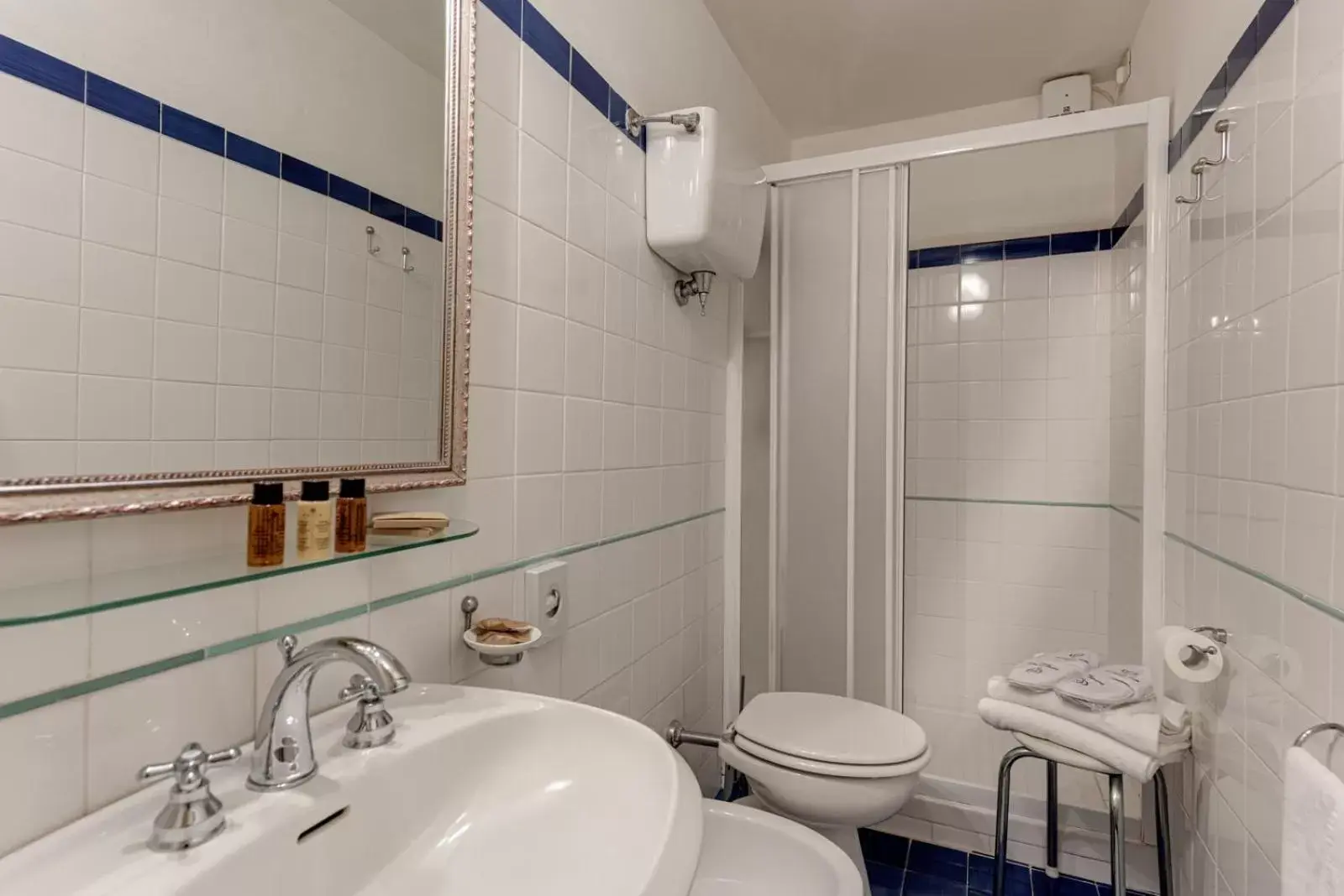 Bathroom in Hotel Palazzo di Valli